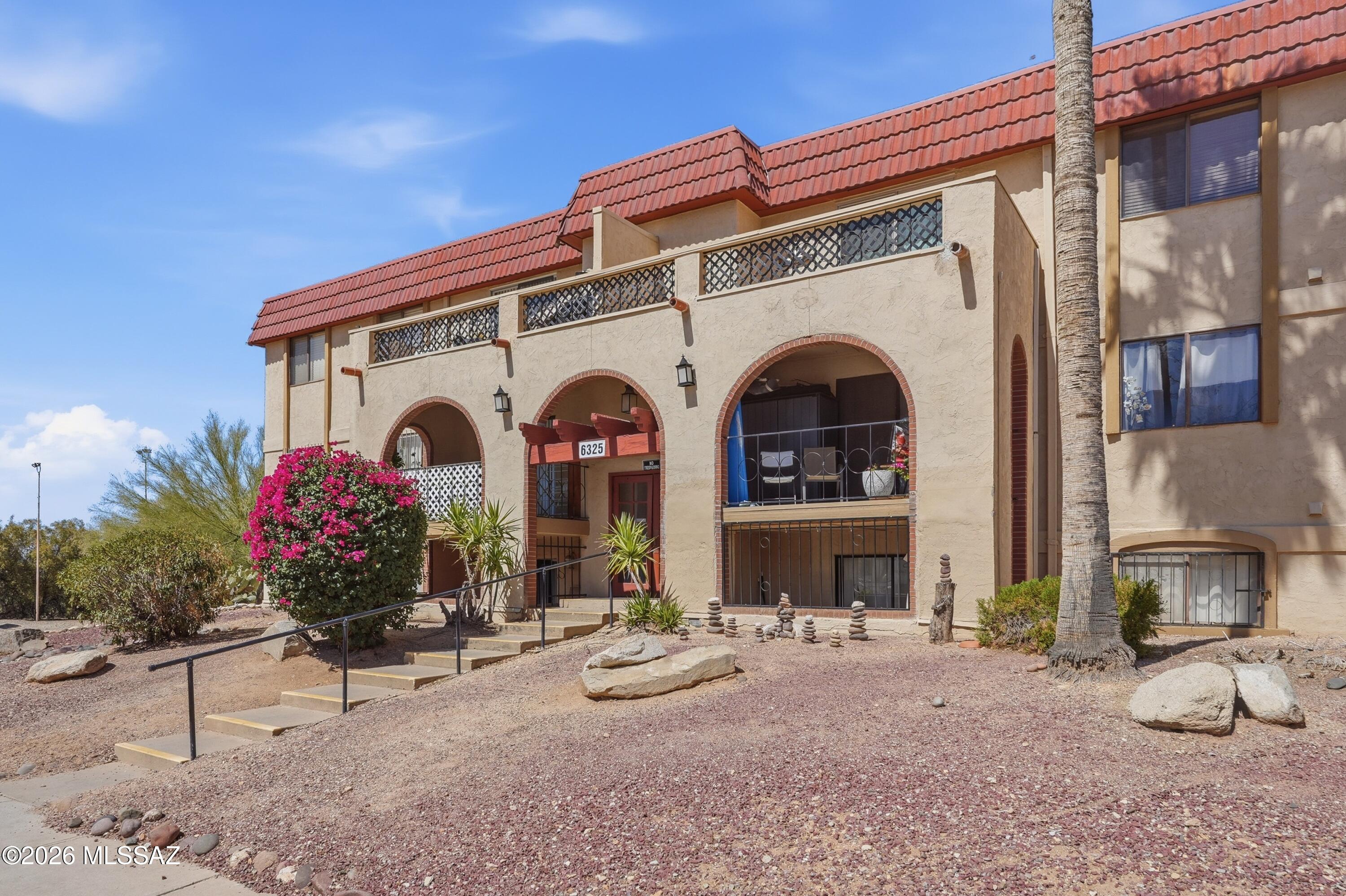 This is not to be missed! Fresh paint, new ceiling fans, and a level of care that is rare make it feel like home before you have even seen the whole thing. The primary bedroom has a walk-in closet that genuinely surprises, giving you the storage and breathing room you did not expect. The balcony offers a quiet outdoor retreat with a peek of desert and open sky. Step outside the complex and groceries, restaurants, and everything you need are within easy reach. Community pool on site for those long Tucson afternoons. Whether you are planting roots, building a portfolio, or finding your warm weather escape, this one feels right from the moment you arrive.
