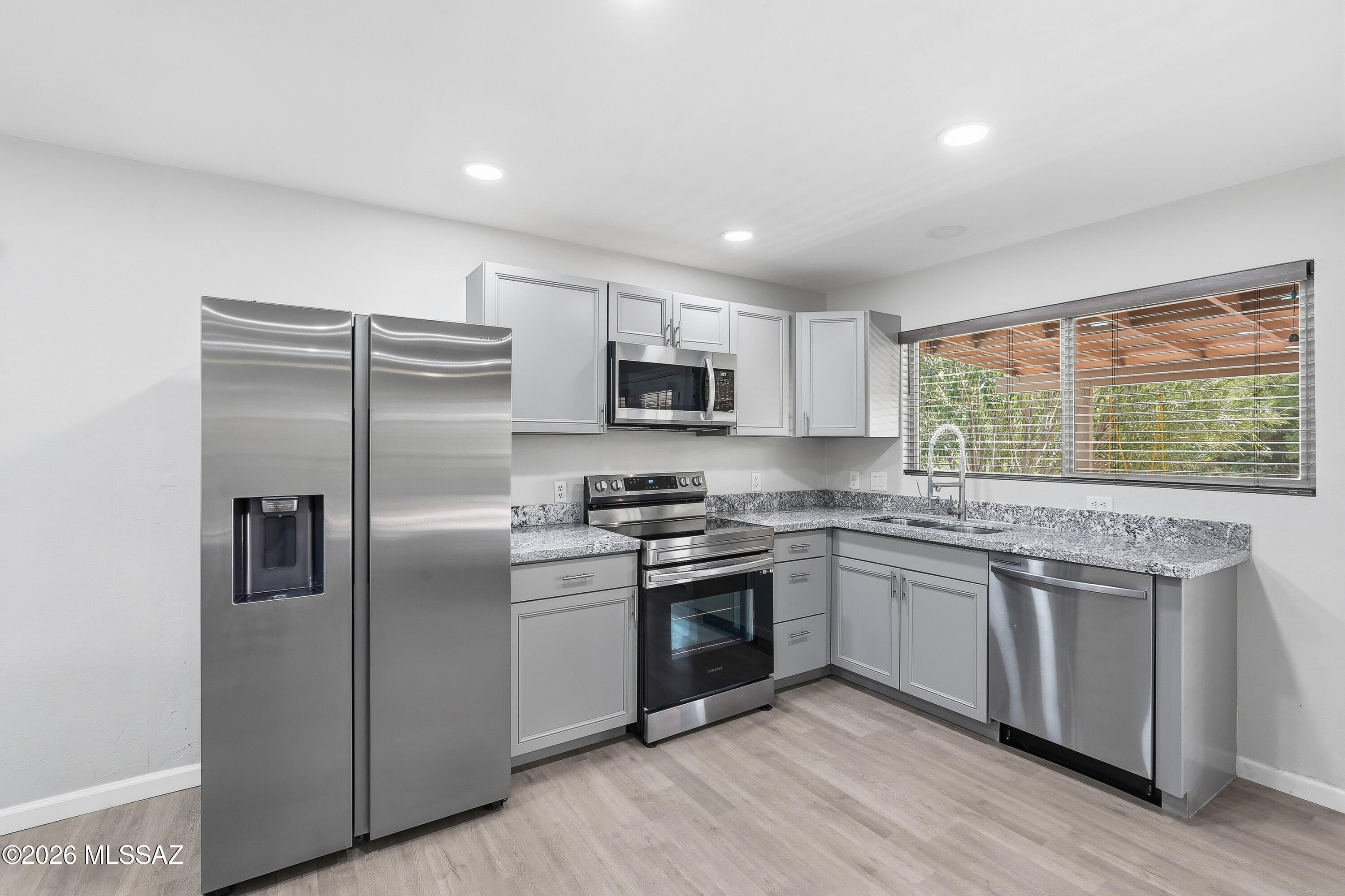 Tucson Park West No. 2 (85-229) - Residential Lease