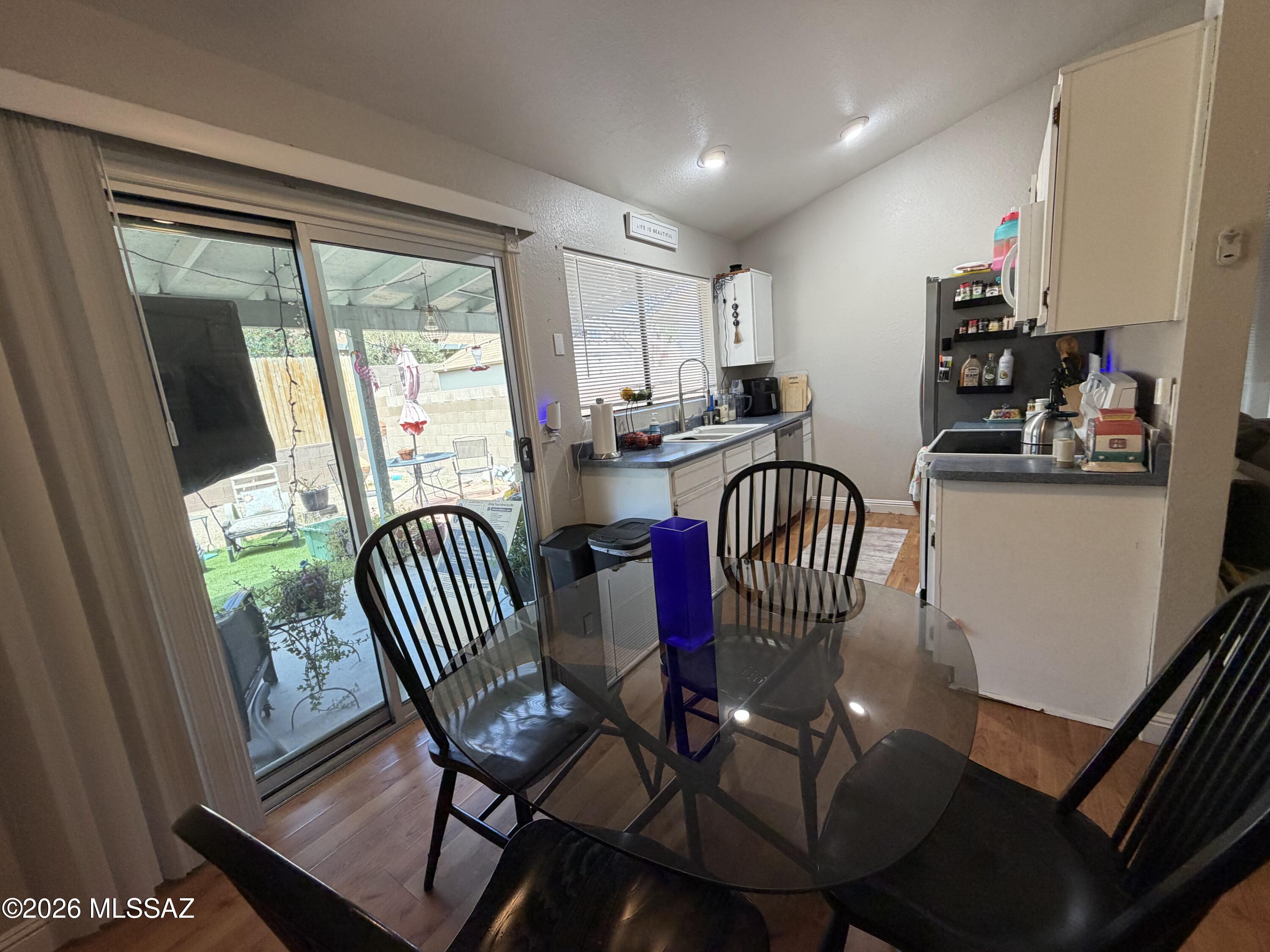 Reddington Hills (1-137) - Residential Lease