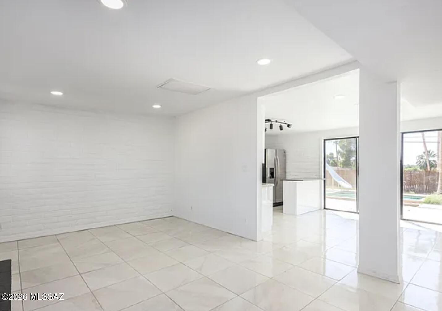 Sherwood Village Terrace (231-546) - Residential