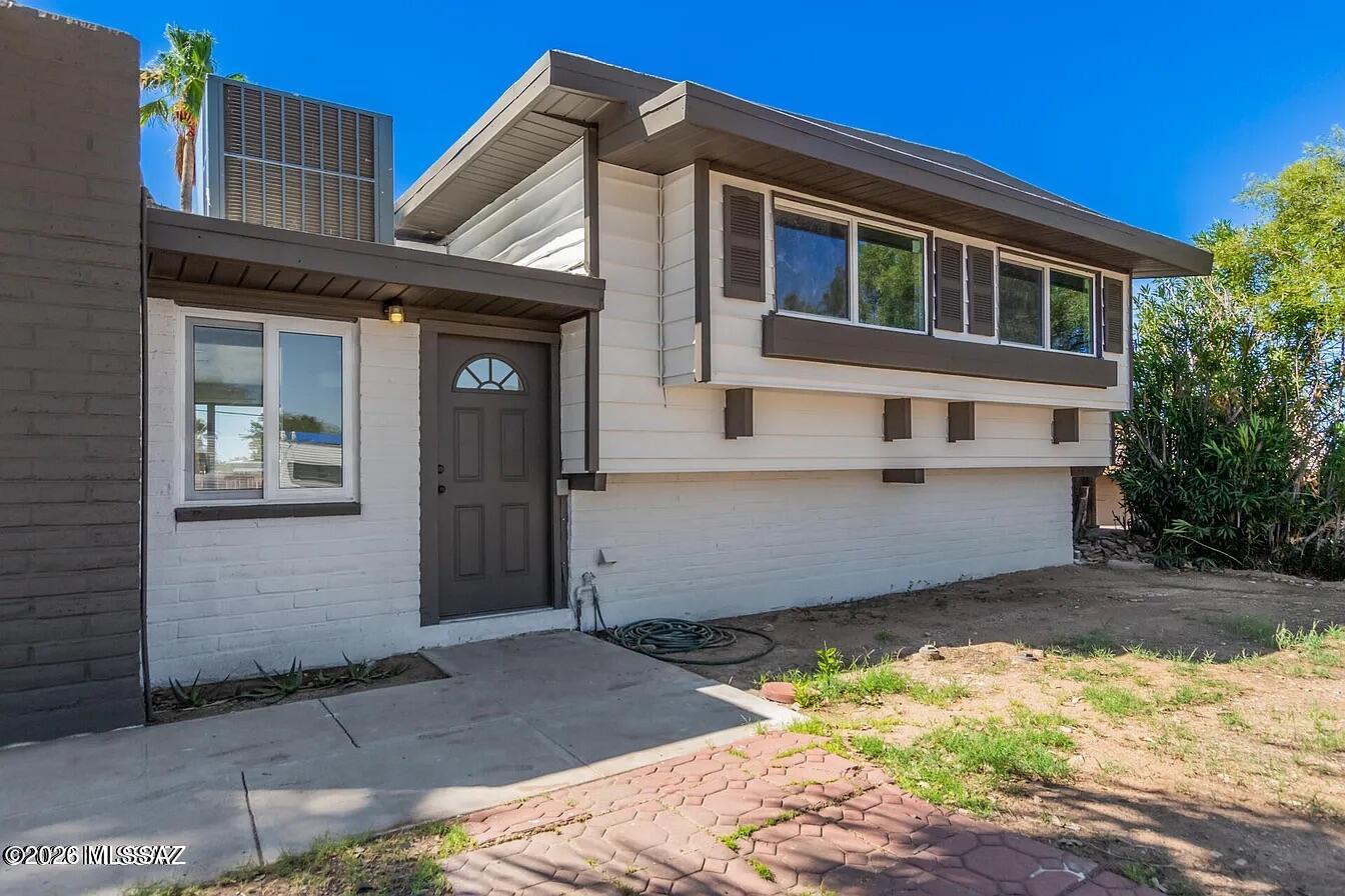 Sherwood Village Terrace (231-546) - Residential