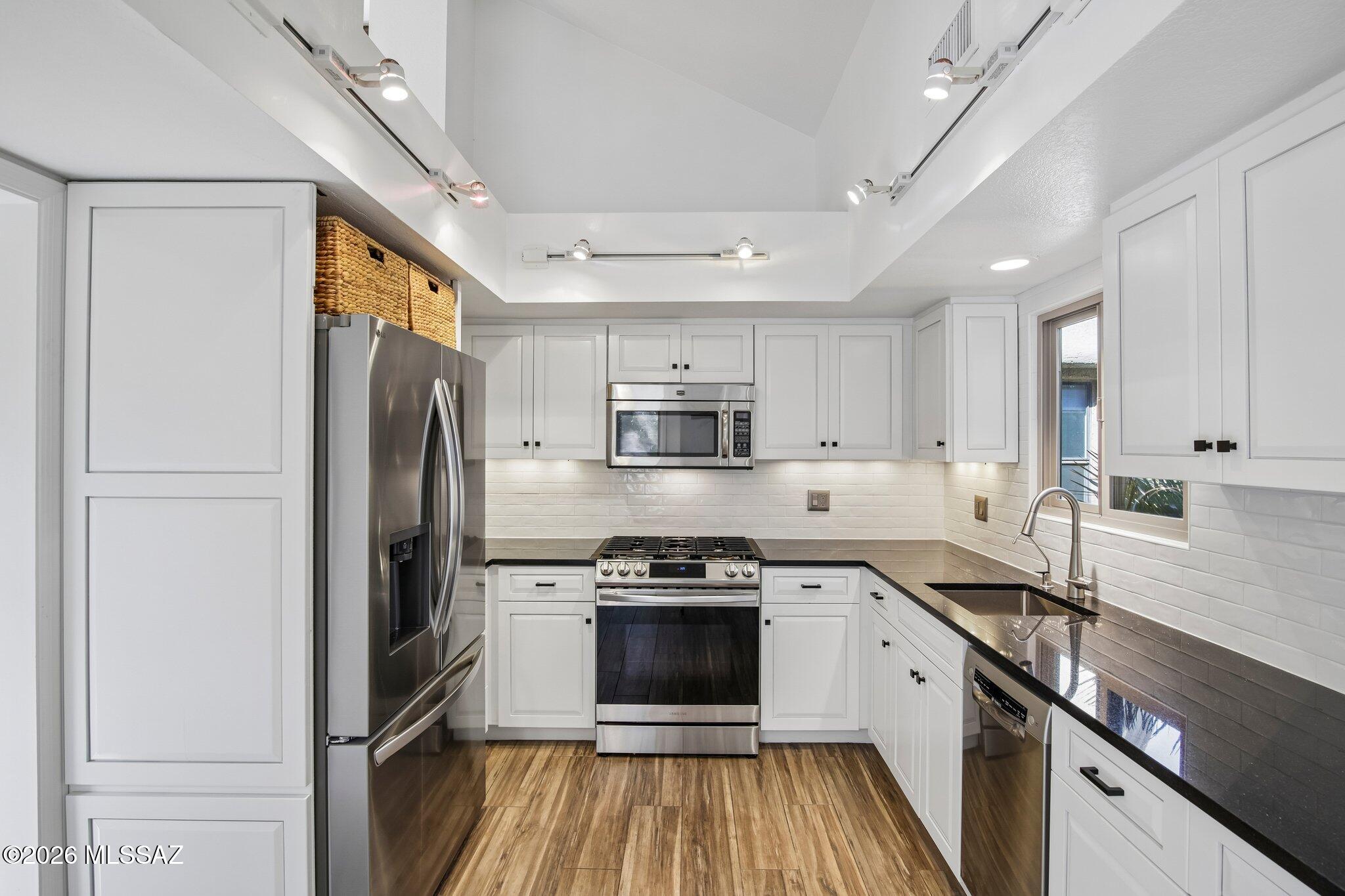Ventana Canyon Golf Villas - Residential