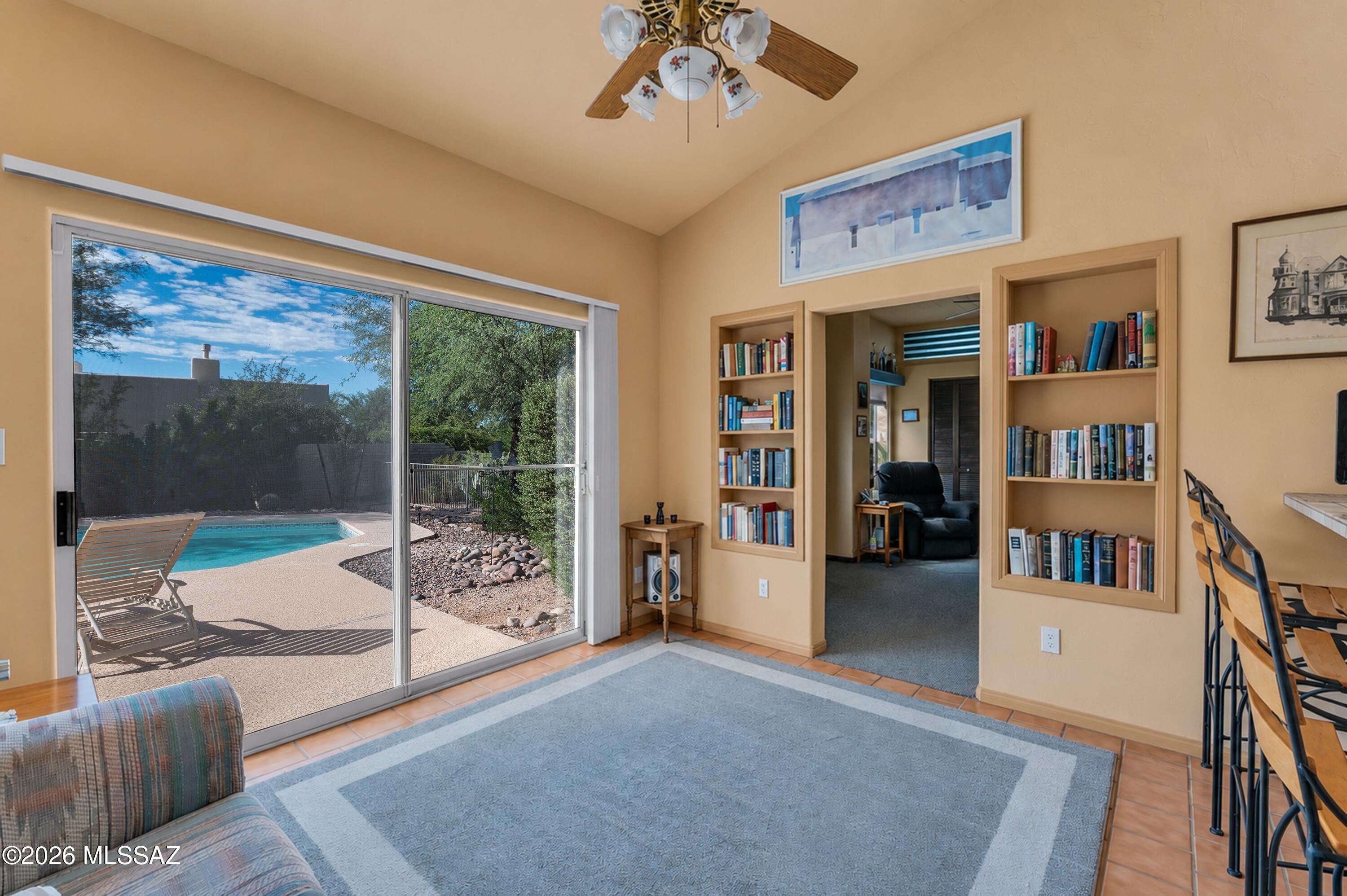 Loma De La Vista Verde (1-38) - Residential