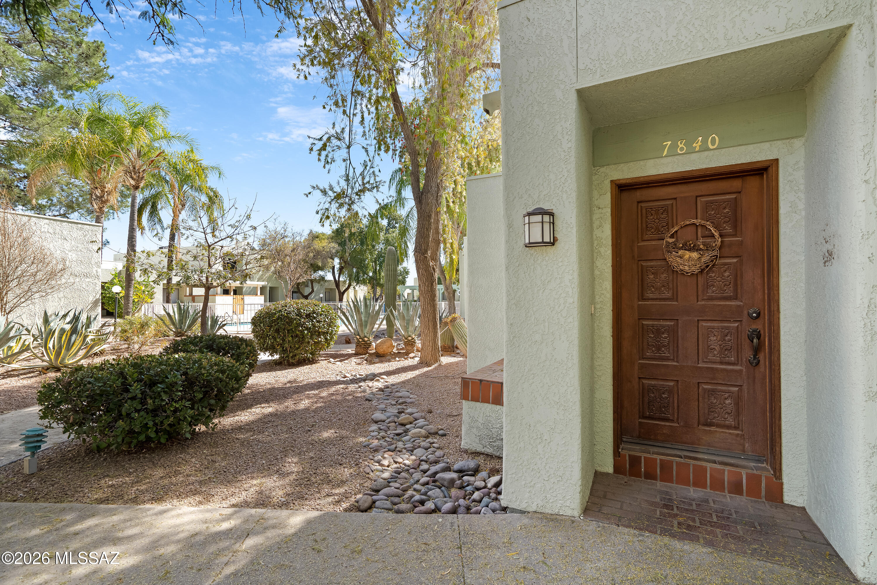 La Canada Village I (1-28) - Residential