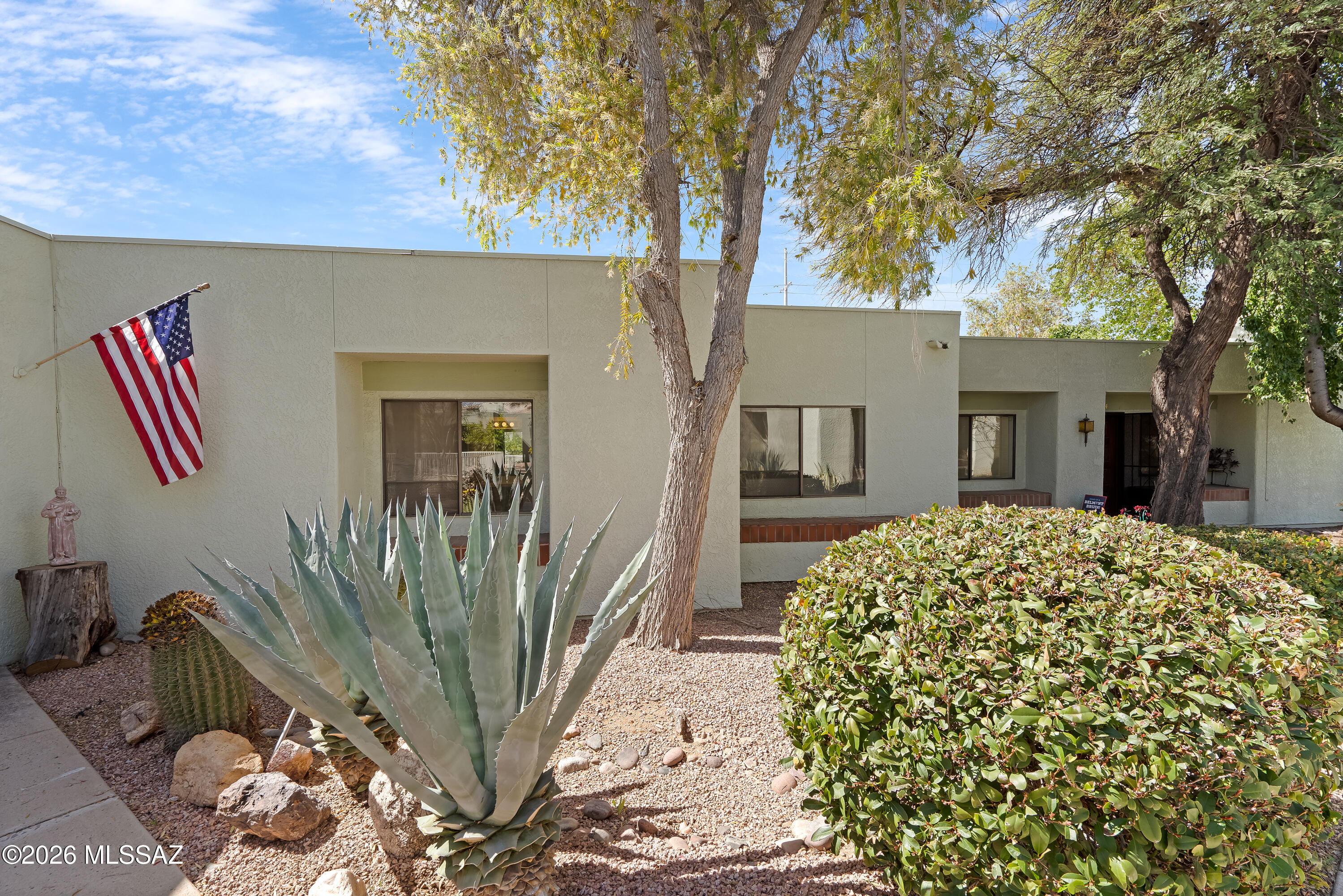 La Canada Village I (1-28) - Residential