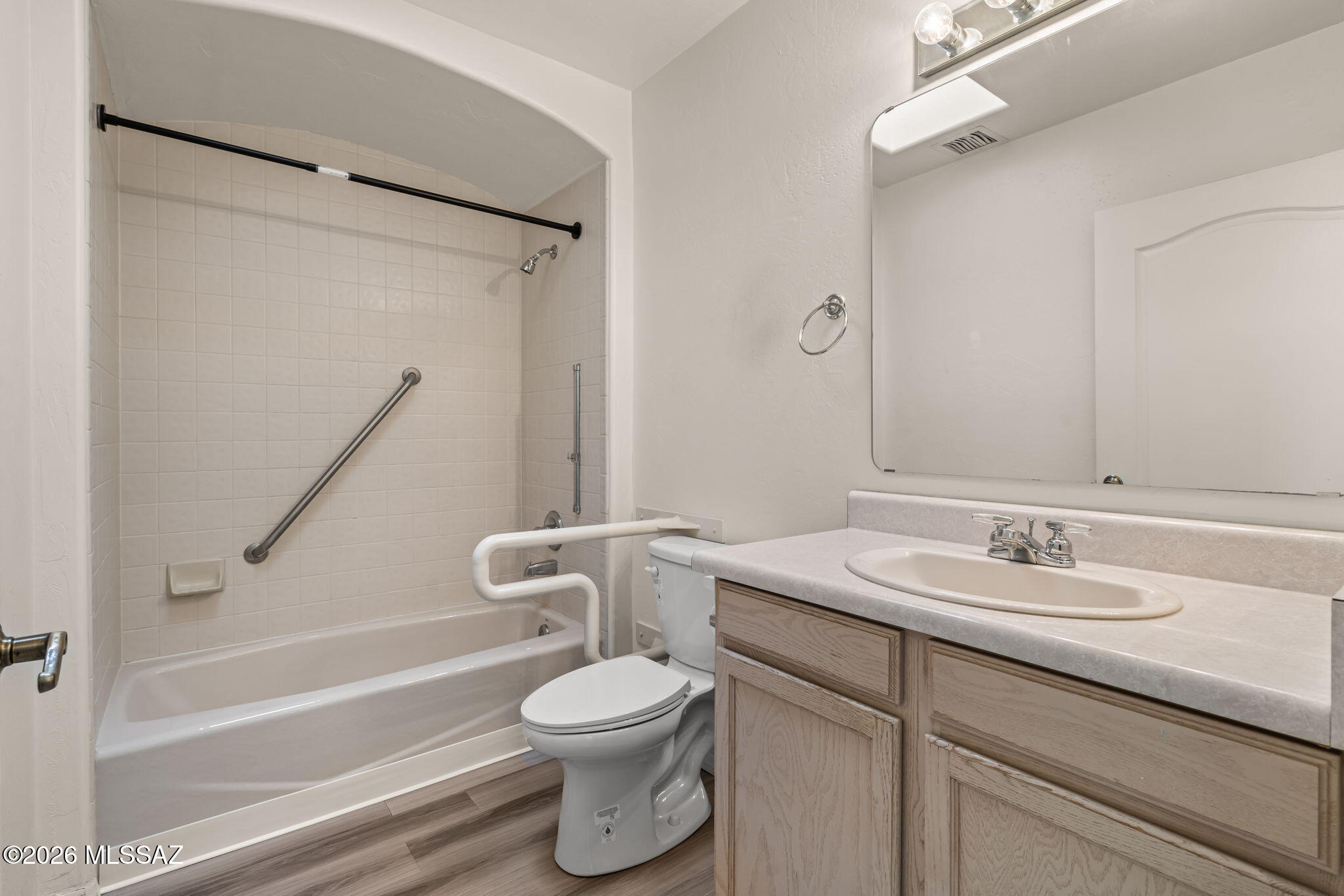 La Joya Verde (1-75) - Residential Lease