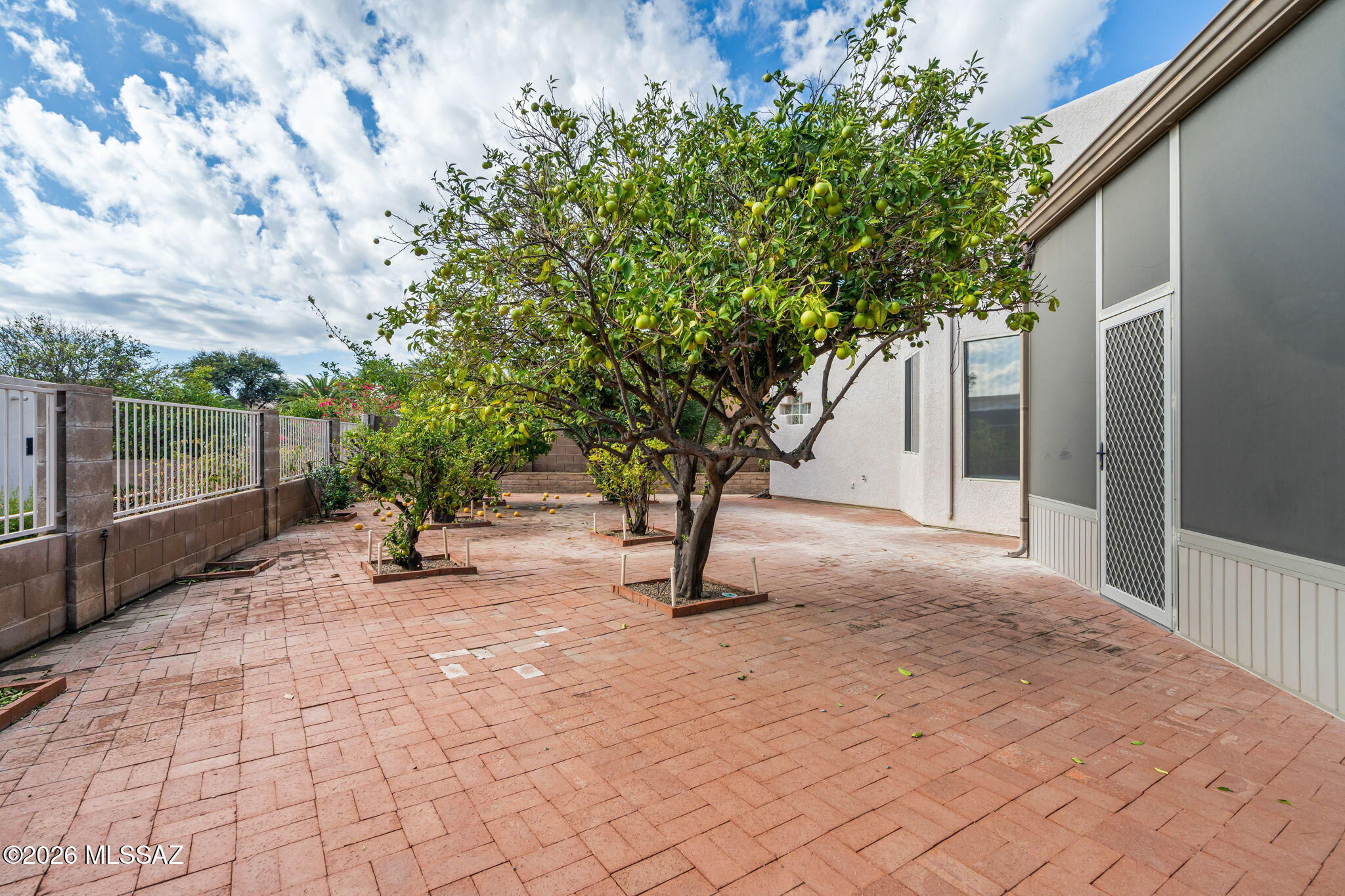 La Joya Verde (1-75) - Residential Lease