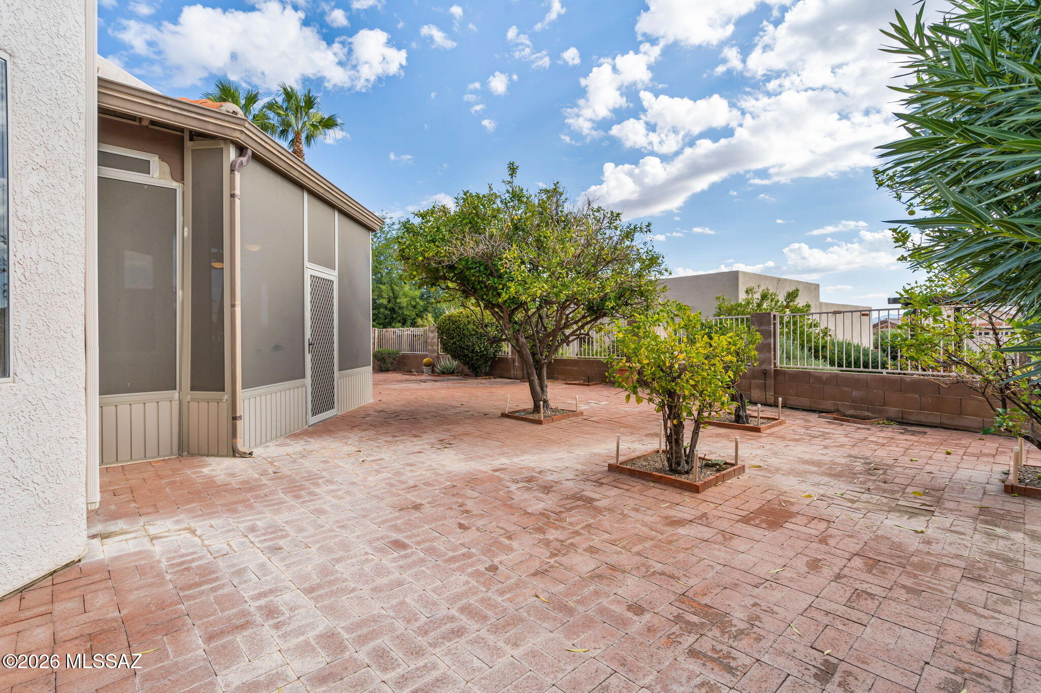 La Joya Verde (1-75) - Residential Lease