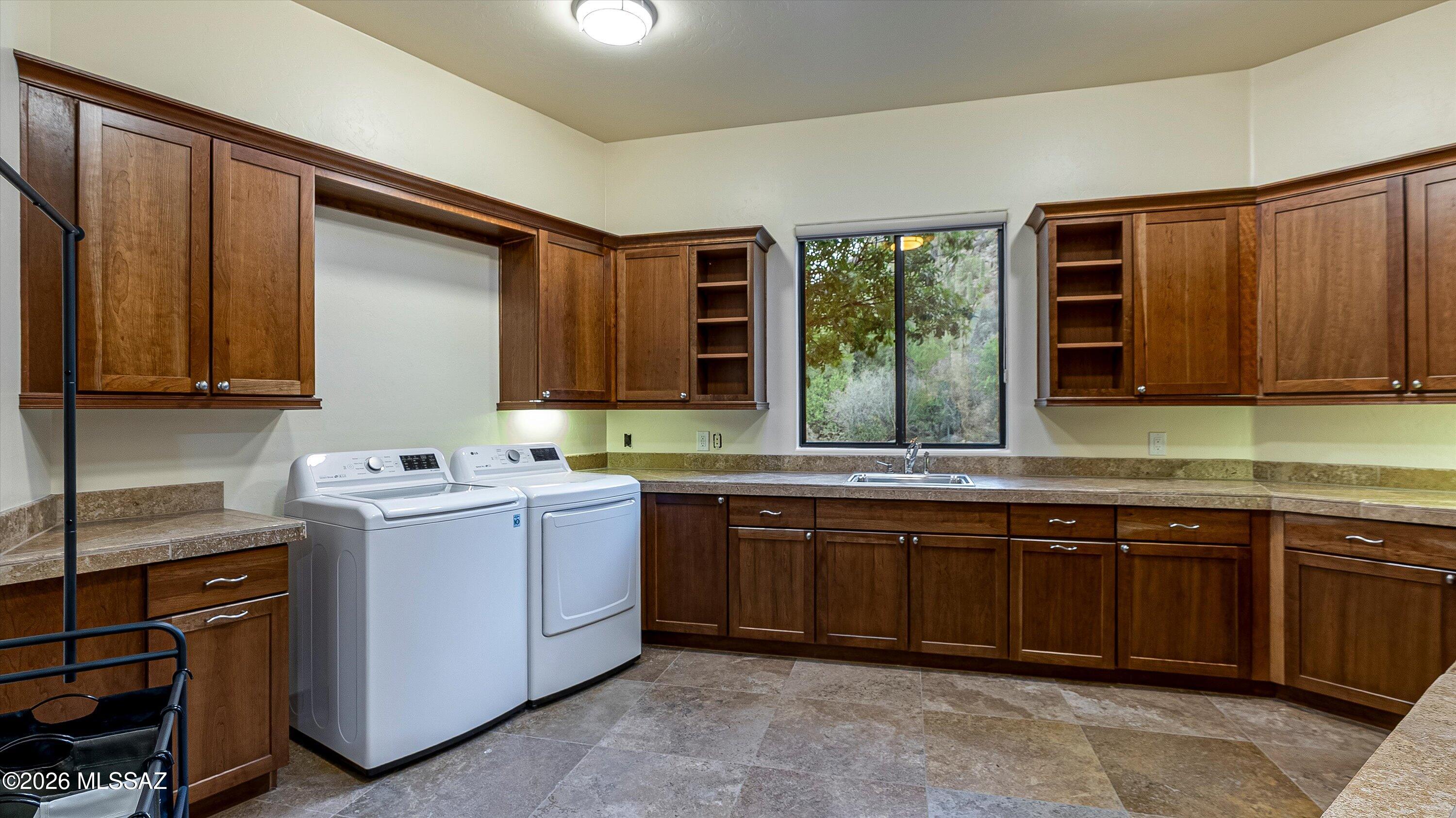 Canyon Pass III At Dove Mountain (111-181) - Residential