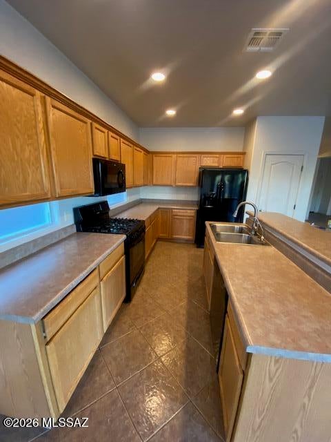 Continental Reserve Blks 17-19 (1-102) - Residential