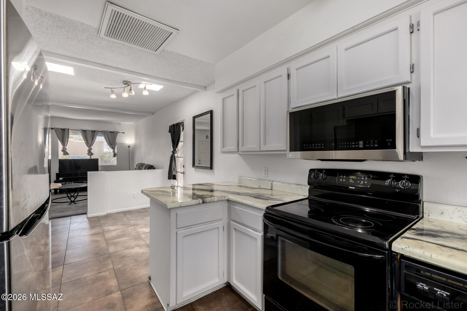 Waters Edge Condos. - Residential