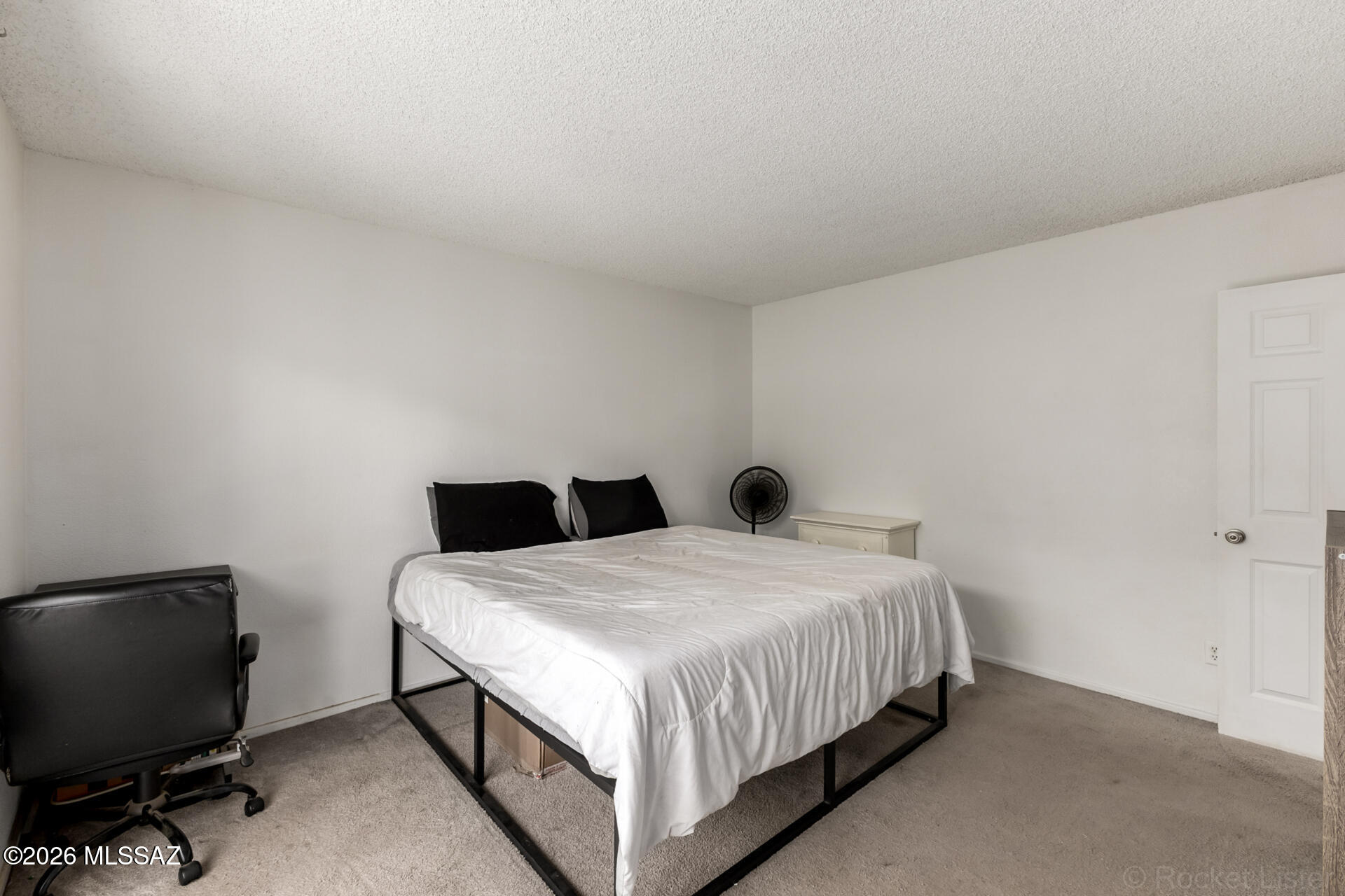 Waters Edge Condos. - Residential