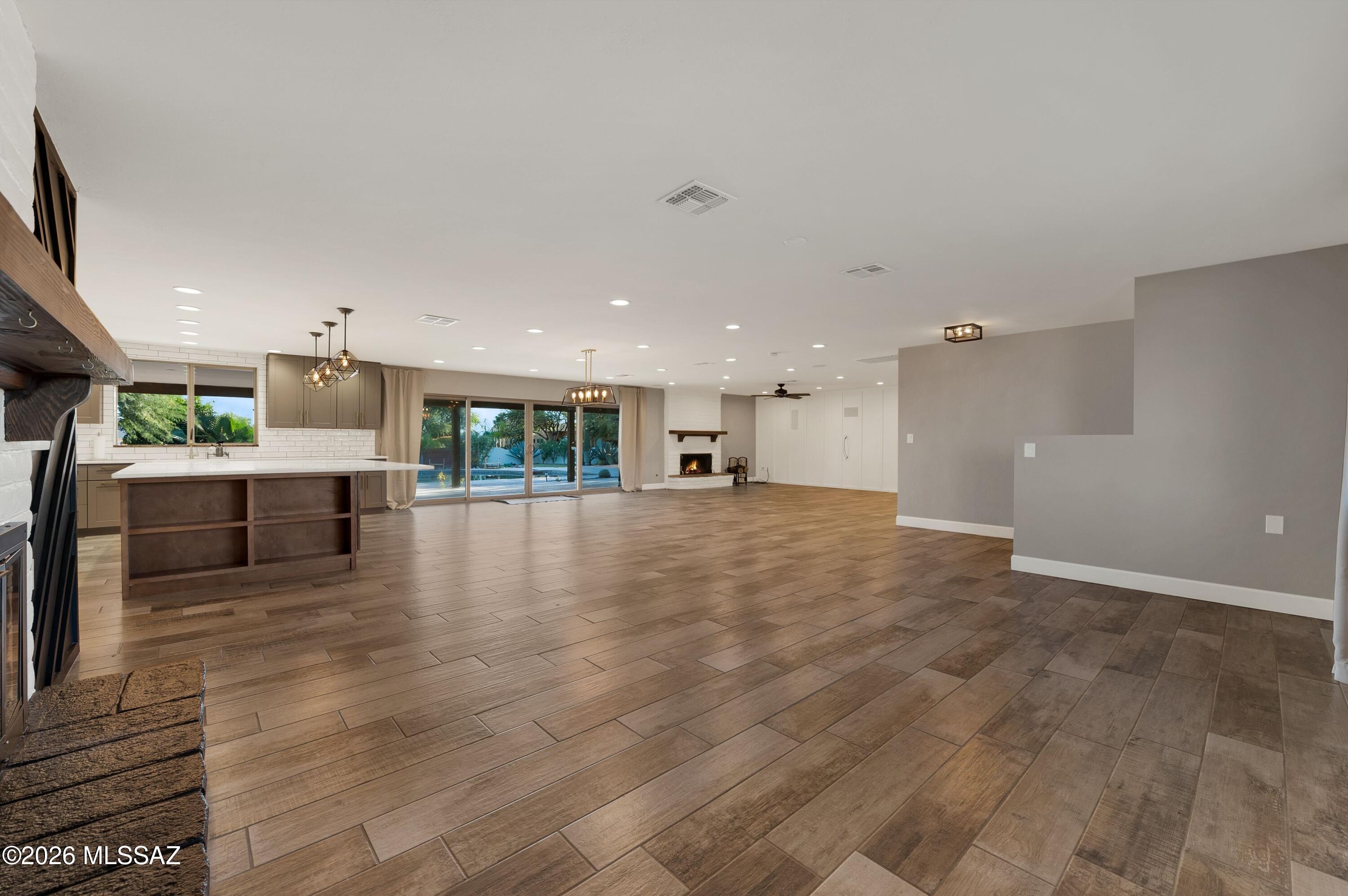Desert Vista (1-205) - Residential