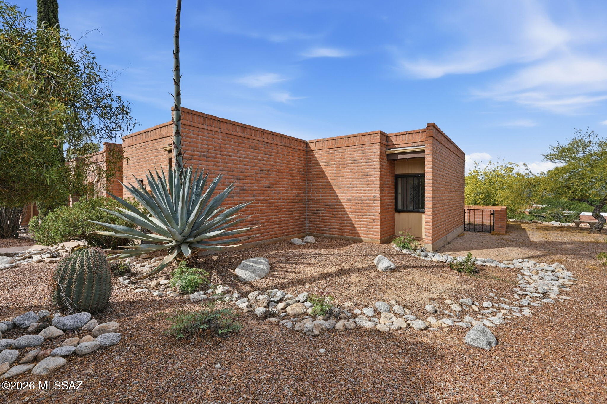 La Cholla Hills(1-313) - Residential