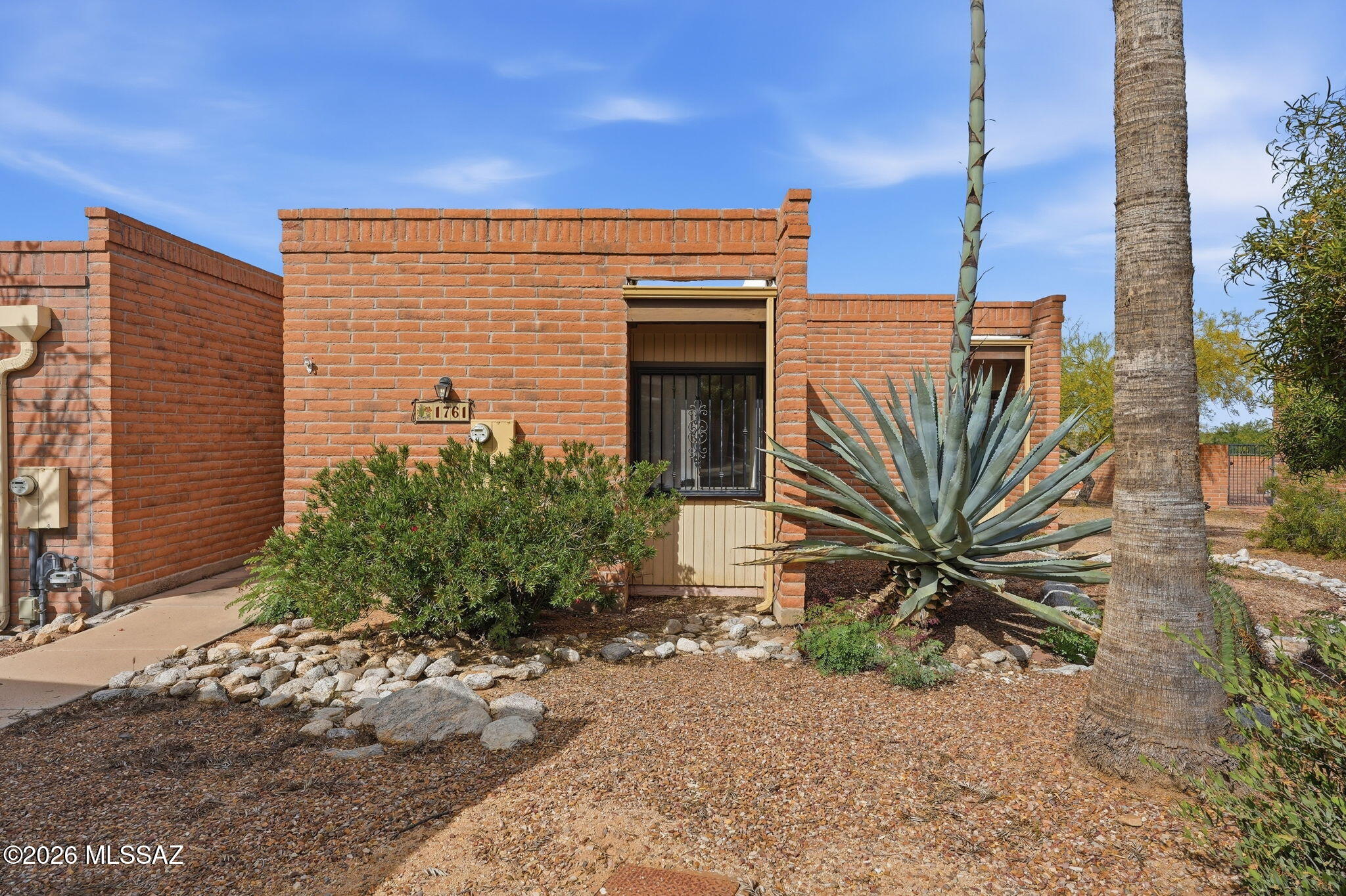 La Cholla Hills(1-313) - Residential