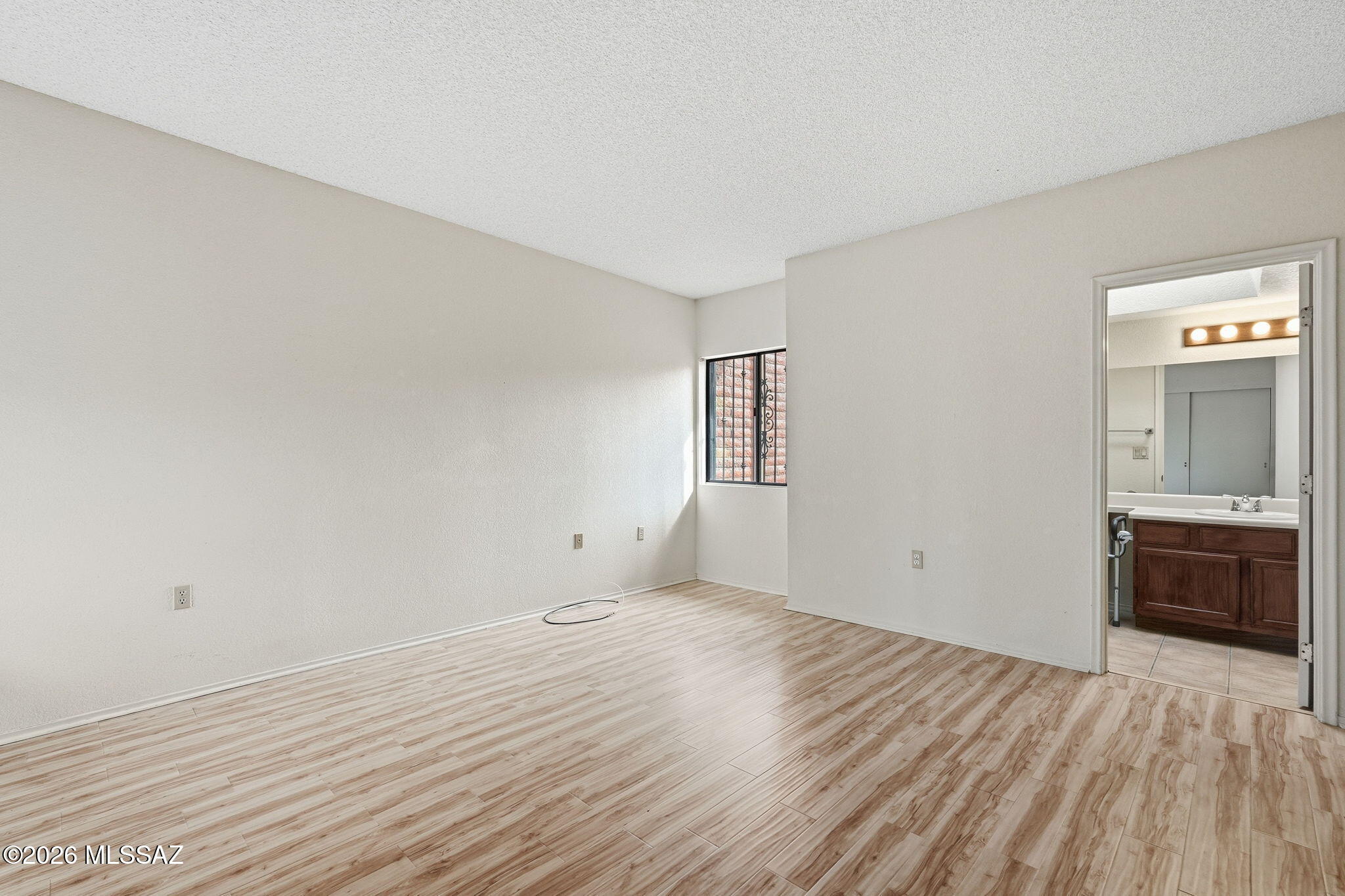 La Cholla Hills(1-313) - Residential