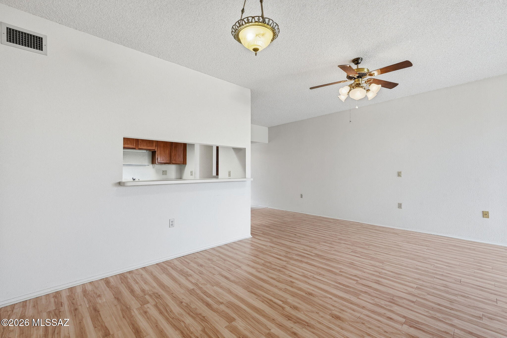 La Cholla Hills(1-313) - Residential