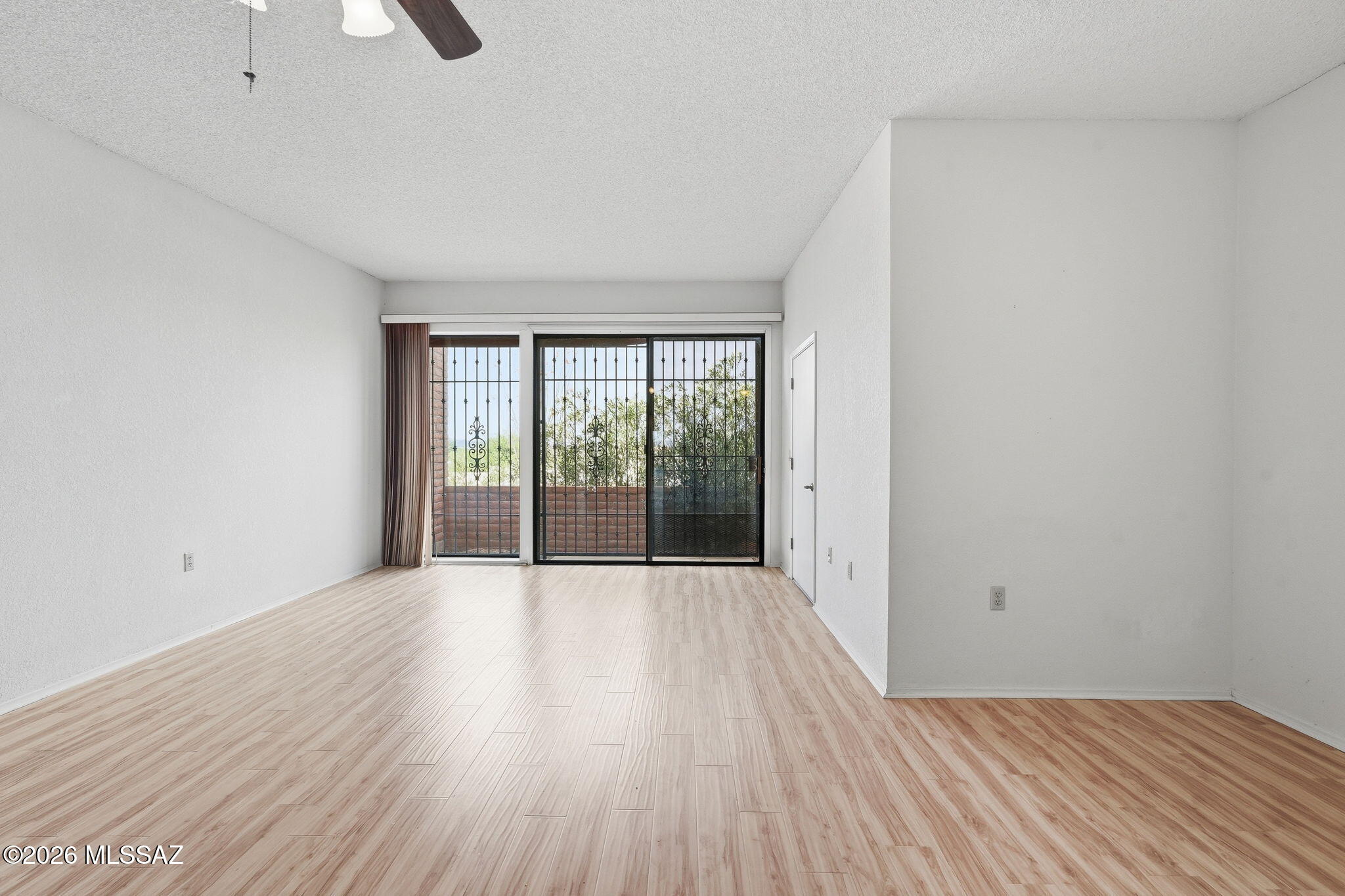 La Cholla Hills(1-313) - Residential
