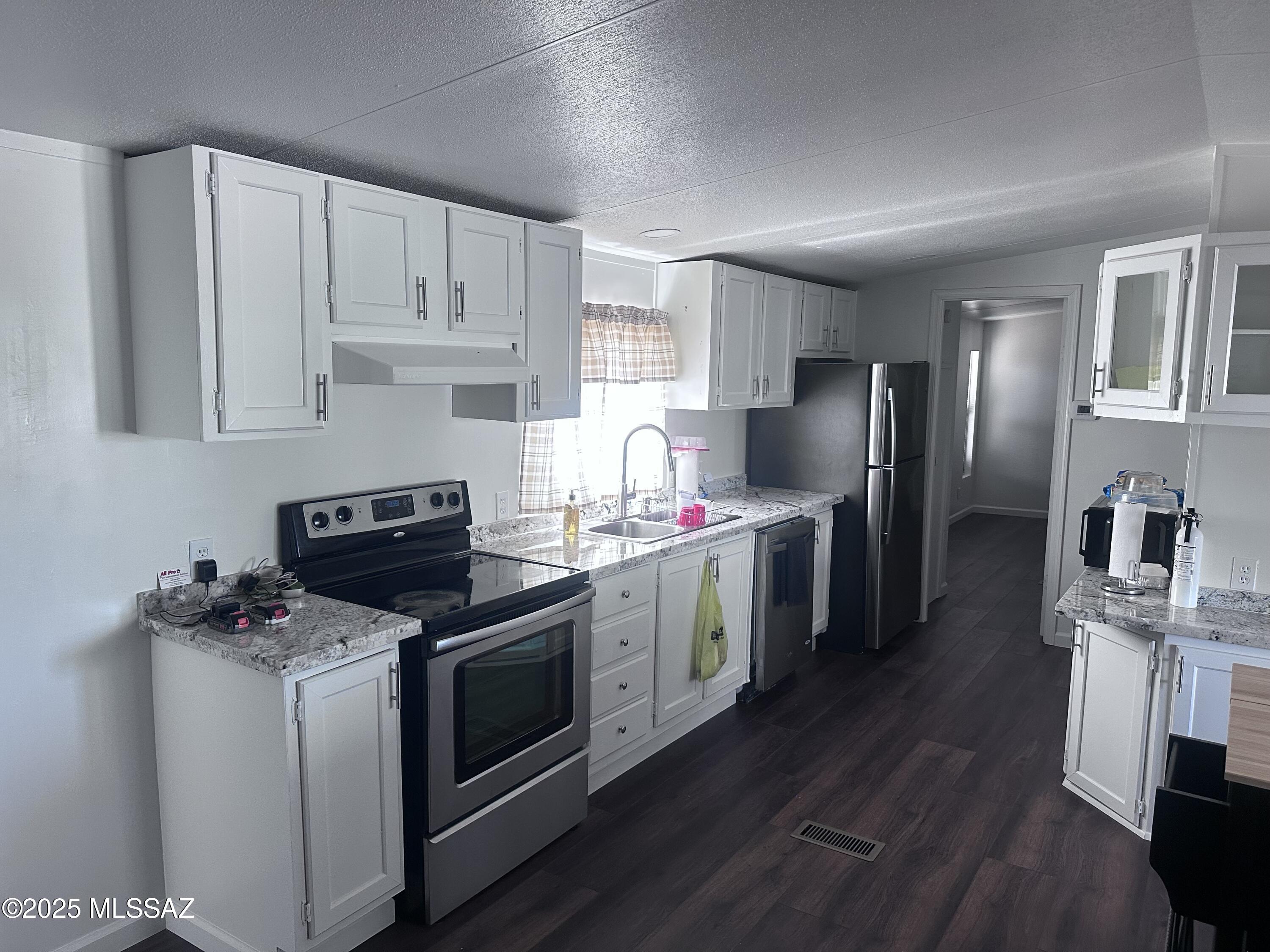 Mescal Lakes - Residential