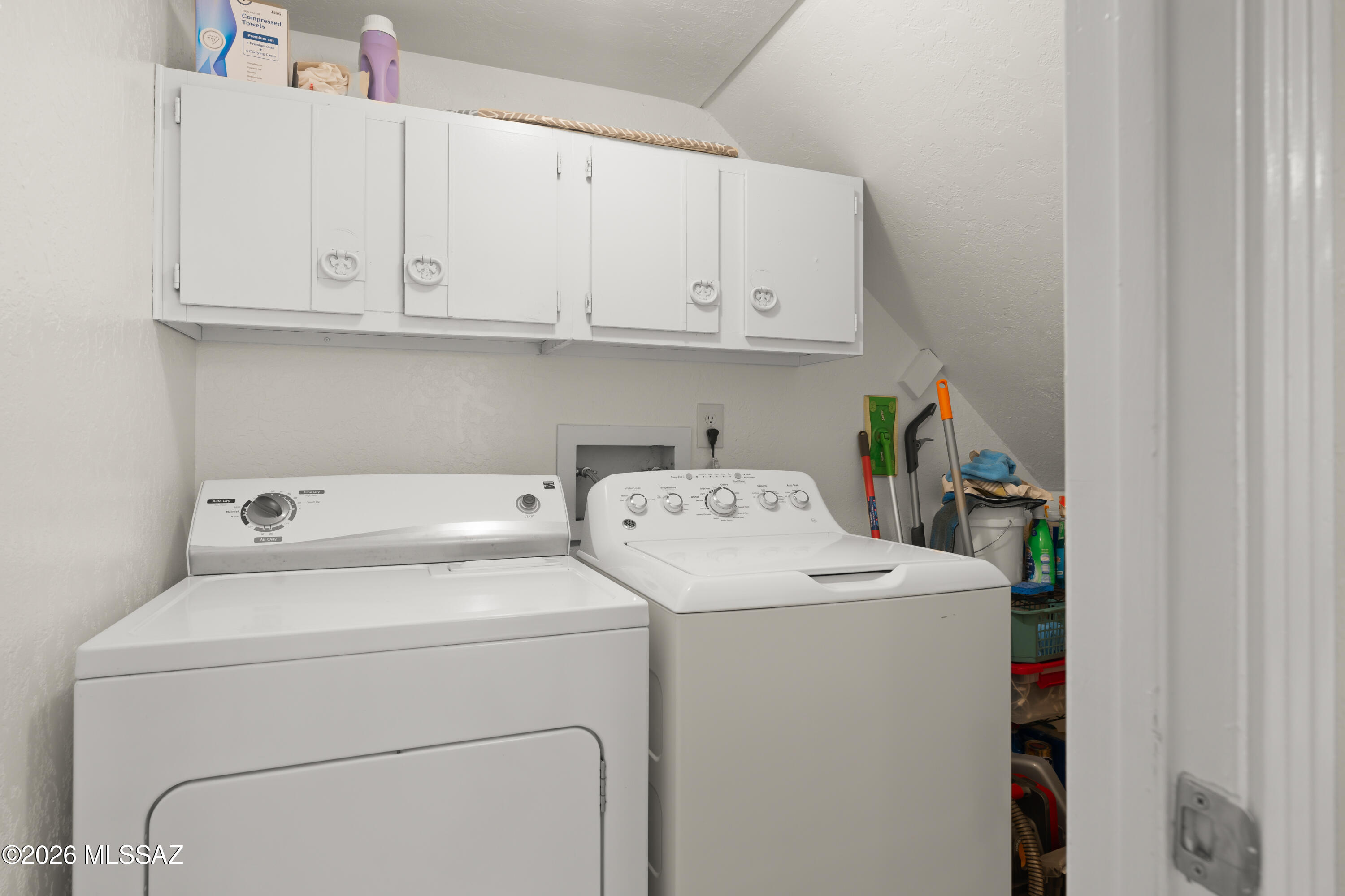 Valle Cereza (1-59) - Residential