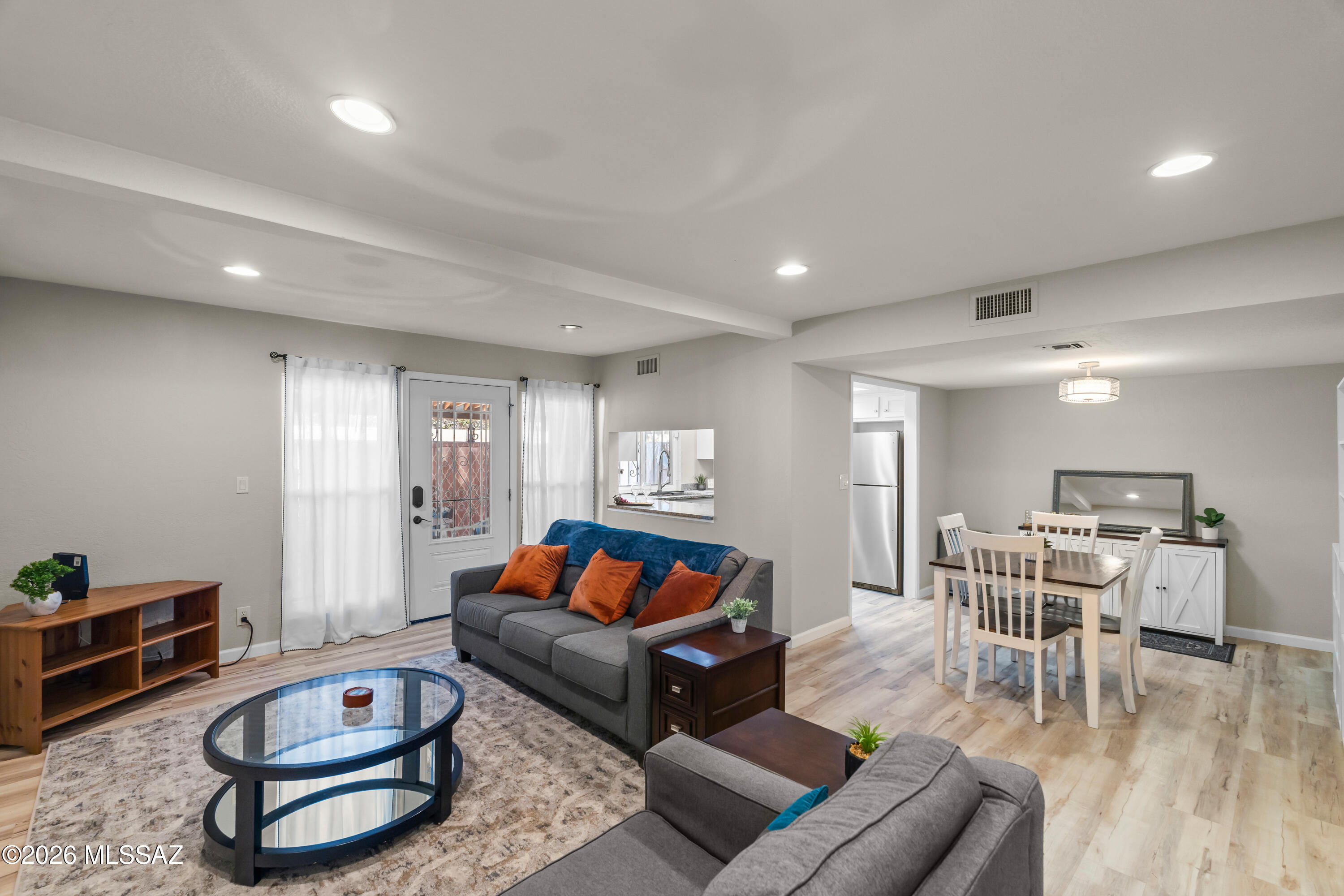 Valle Cereza (1-59) - Residential