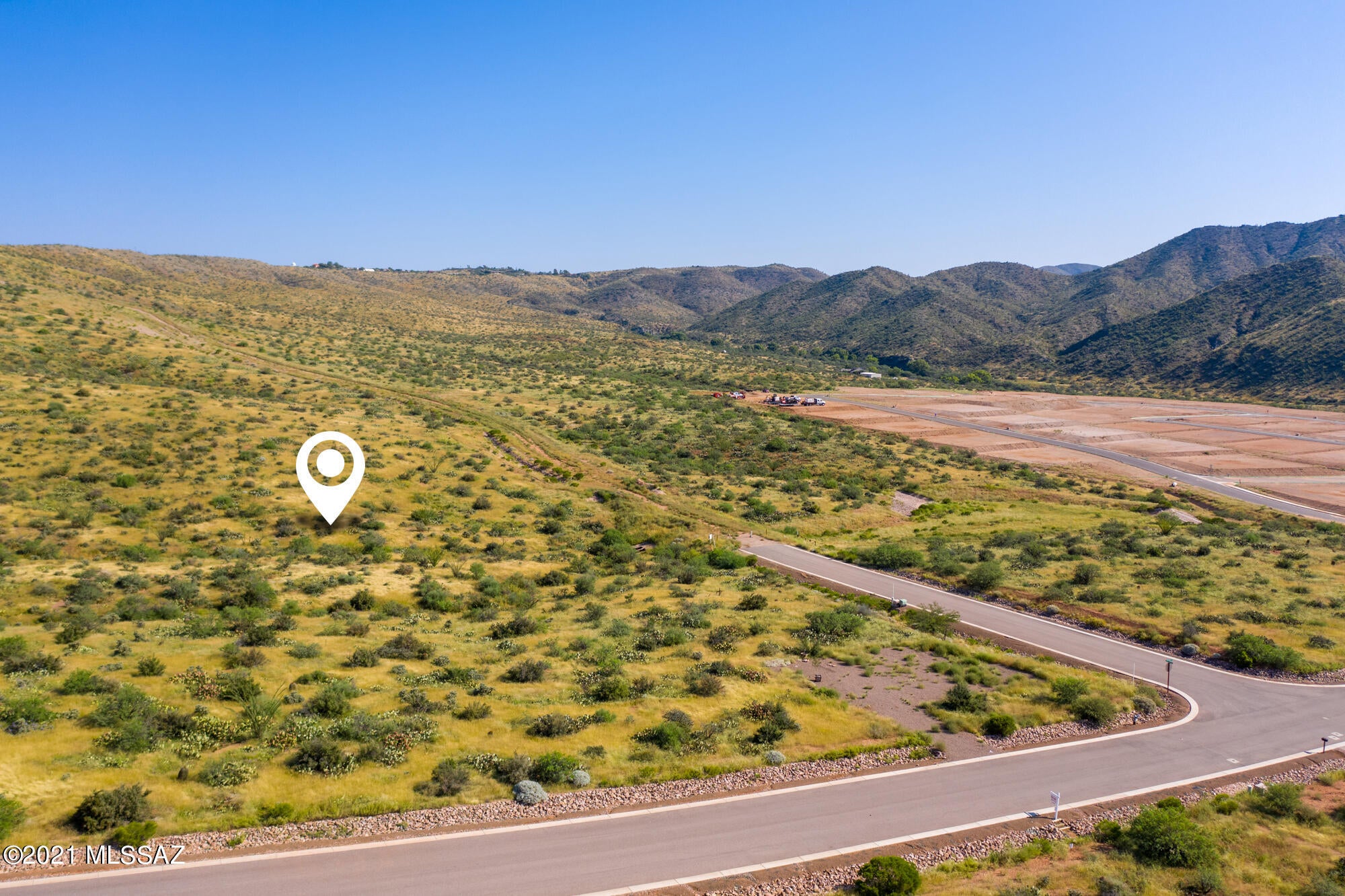 Build your dream home in Sundance Ridge on 1.26 Acre Lot with abundance of possibilities! Gated community & located near SaddleBrooke's Golf Courses & restaurants for your enjoyment.