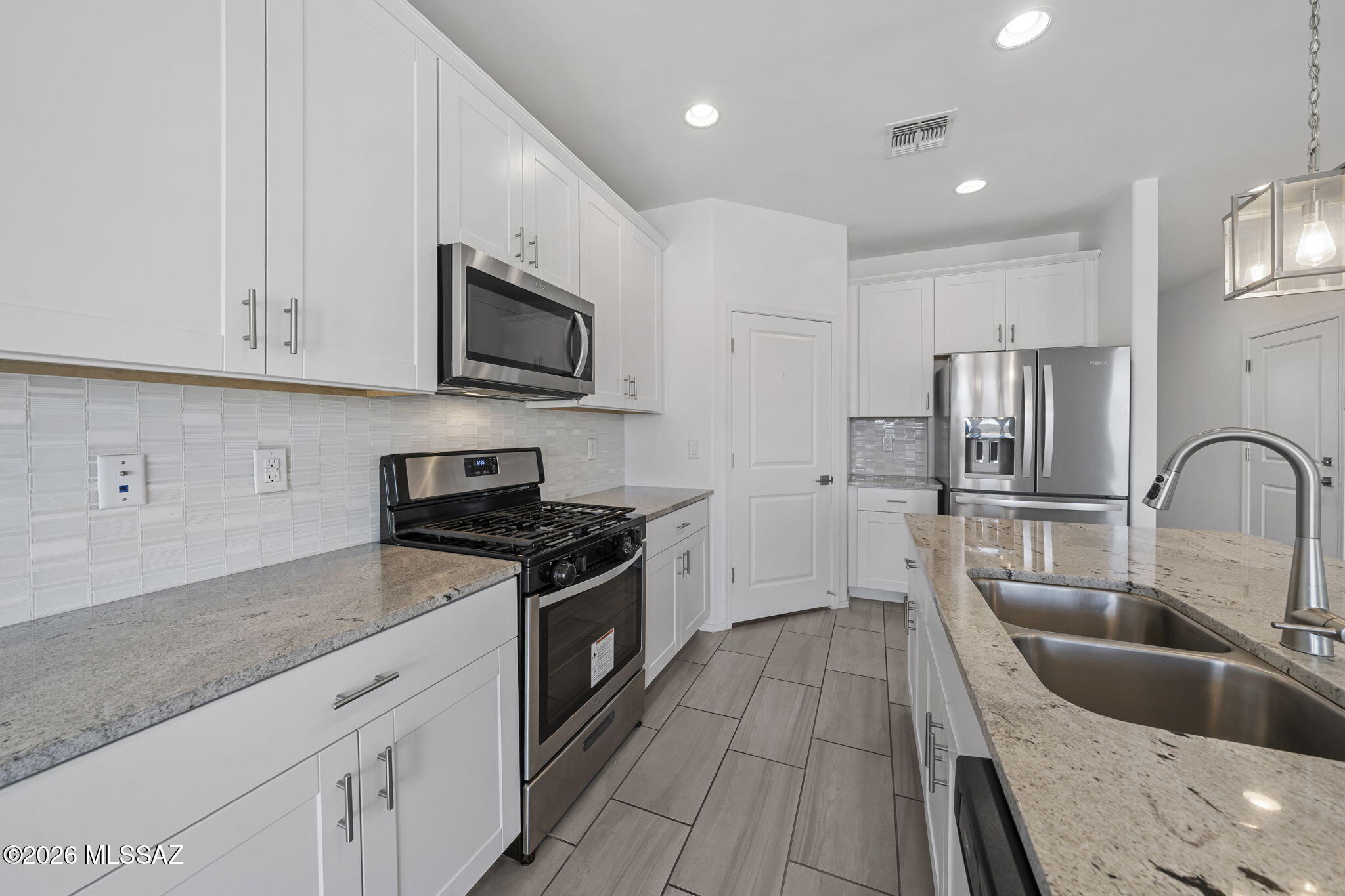 Rancho Del Lago (1-100) - Residential
