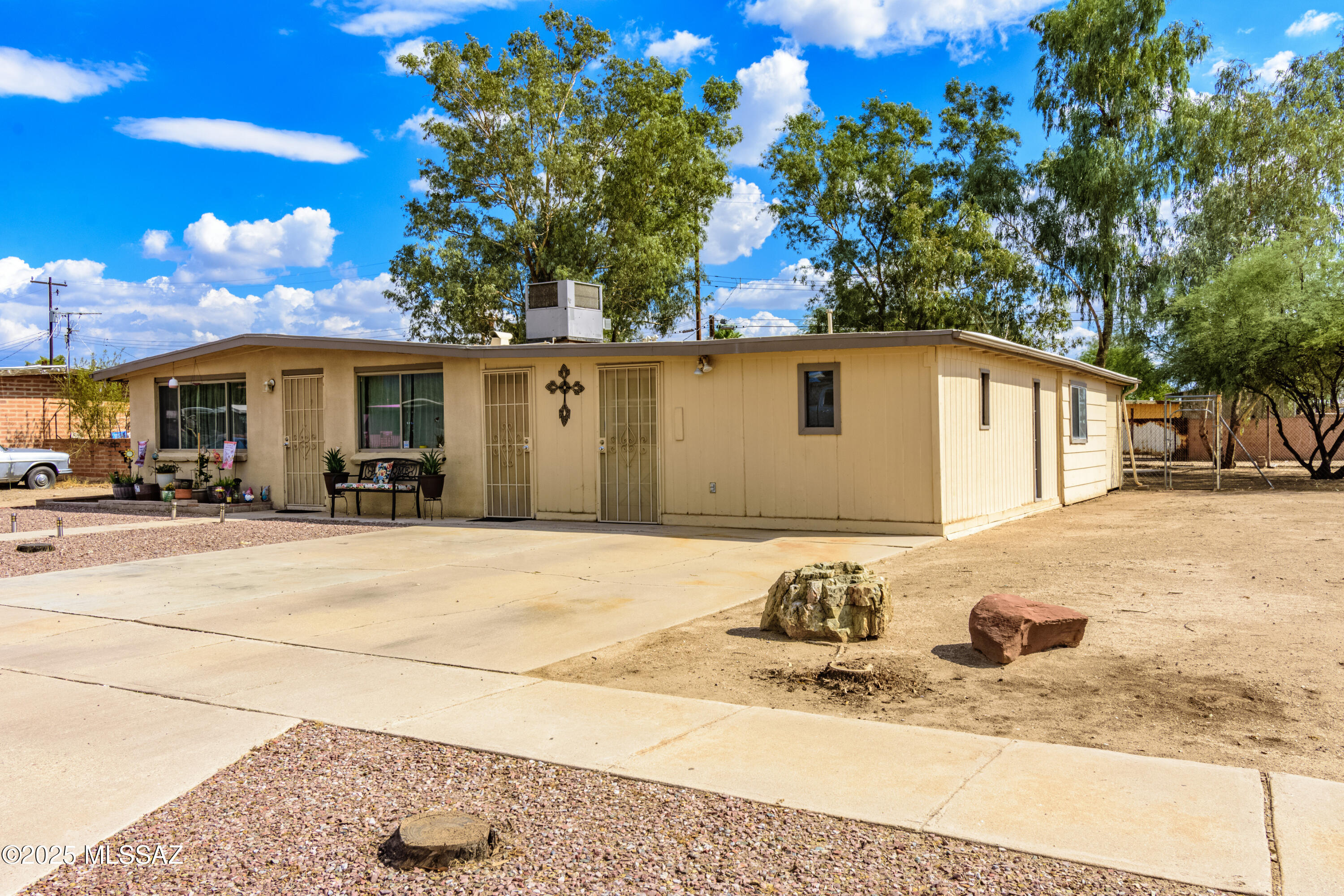 La Cholla - Residential
