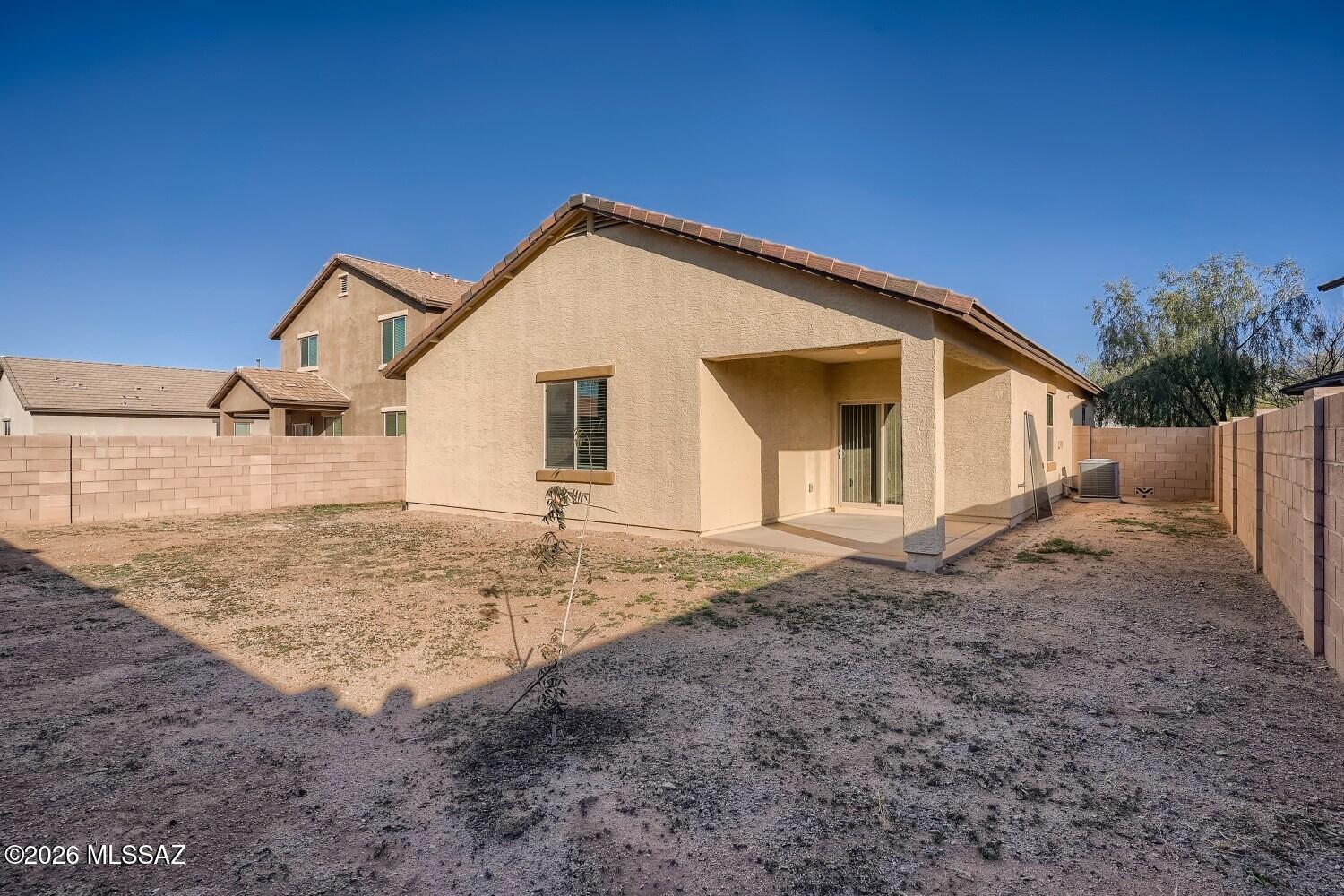 AVAILABLE NOW!
** All Atlas Real Estate residents are enrolled in the Resident Benefits Package (RBP) at a monthly rate of $34.99/month with a one-time utility set-up fee of $30. Fee includes HVAC air filter delivery (for applicable properties), utility concierge service making utility connection a breeze during your move-in, our best-in-class resident rewards program, and much more! More details upon application. ** Renters Insurance Required
Pet Policy: (Pet screening application required) Pets accepted! $300 one time pet fee (per pet) is due at the time of move in. As low as $35 monthly pet rent (per pet).