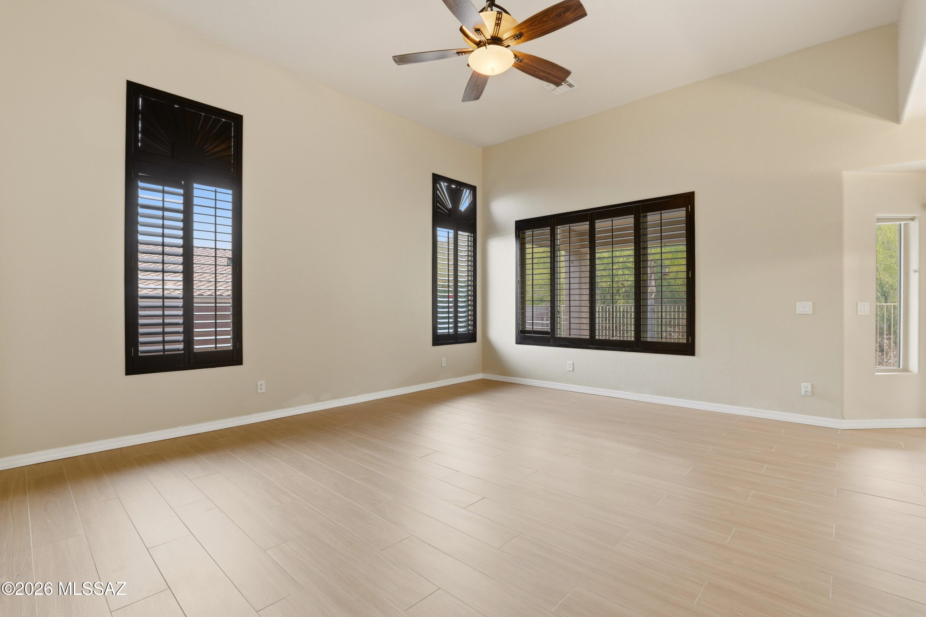 Sabino Mountain (1-290) - Residential