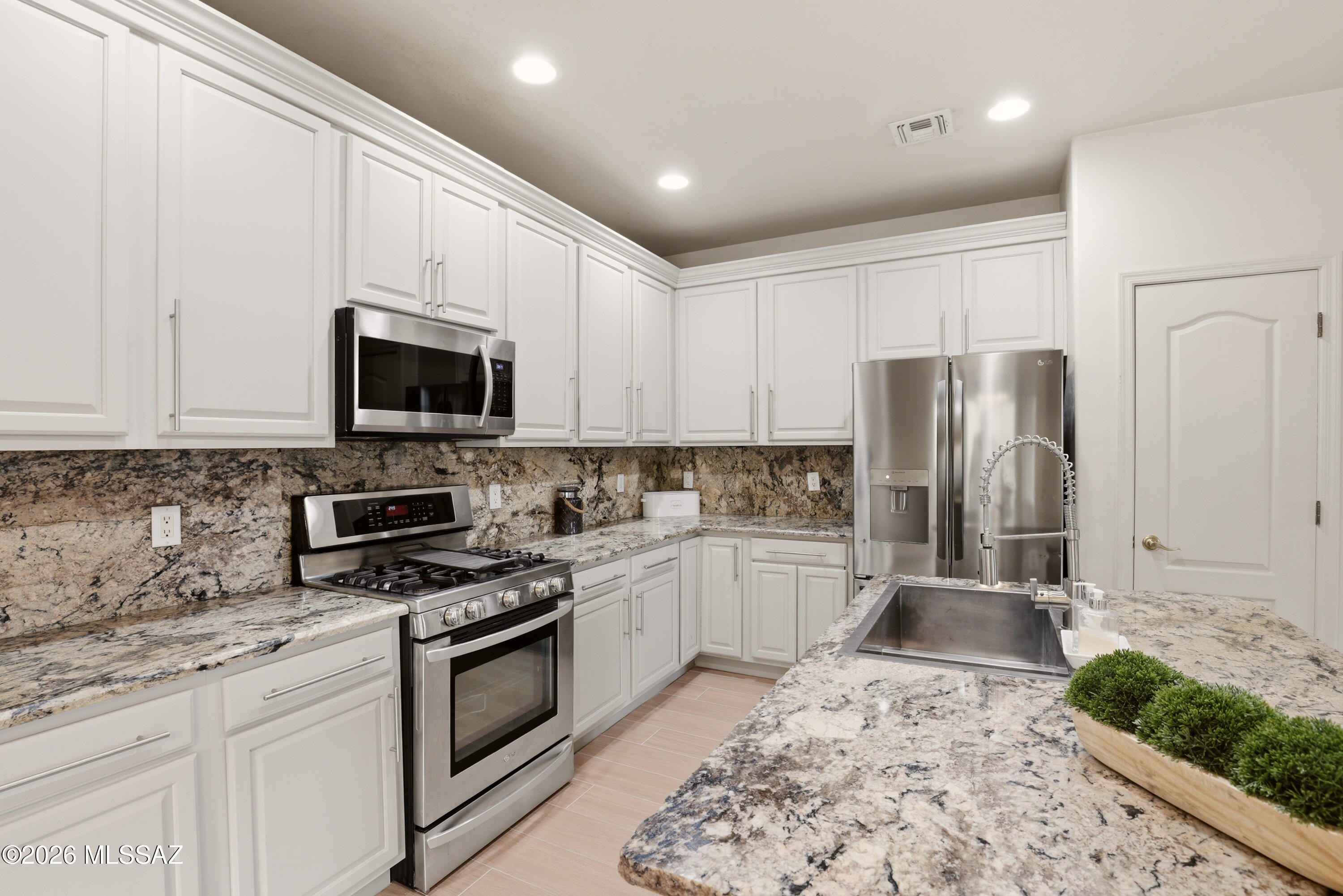 Sabino Mountain (1-290) - Residential