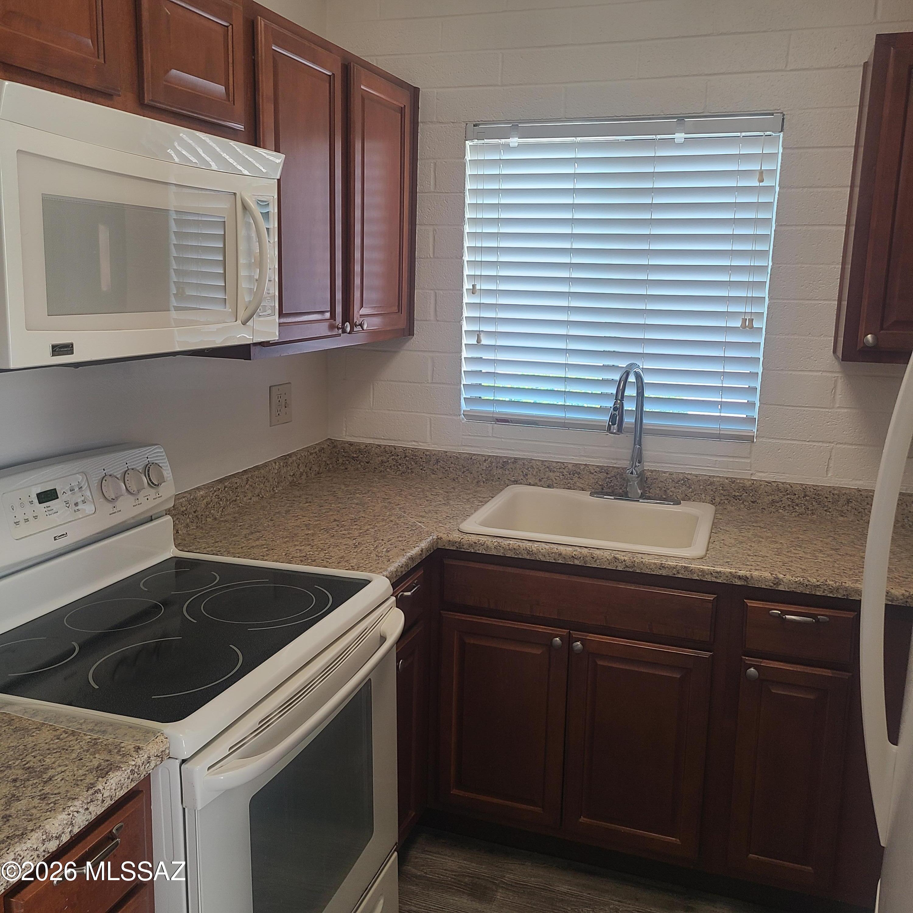 Sierra Del Sol Condo - Residential Lease