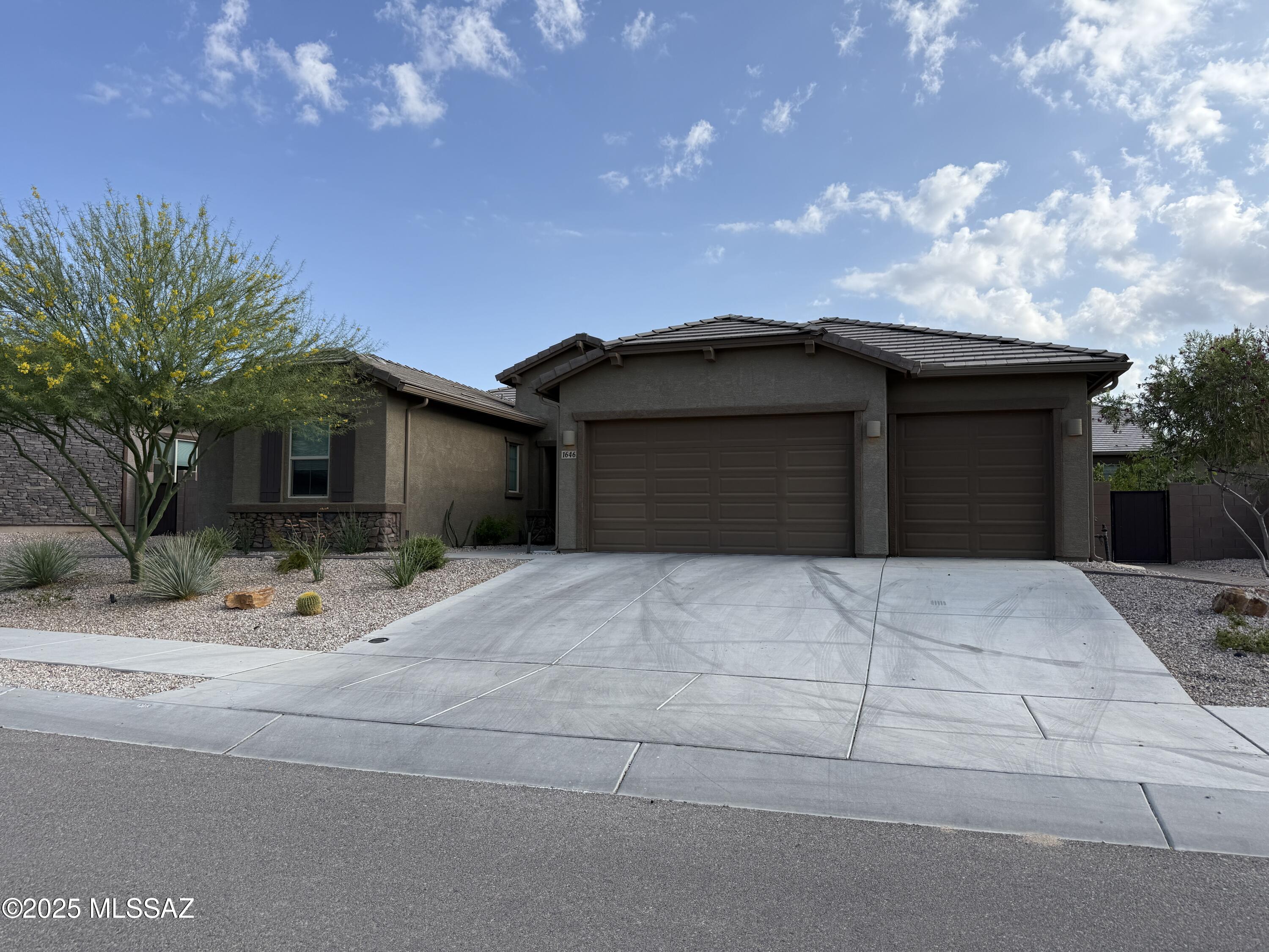 Overton Reserve SQ20171430021 - Residential Lease