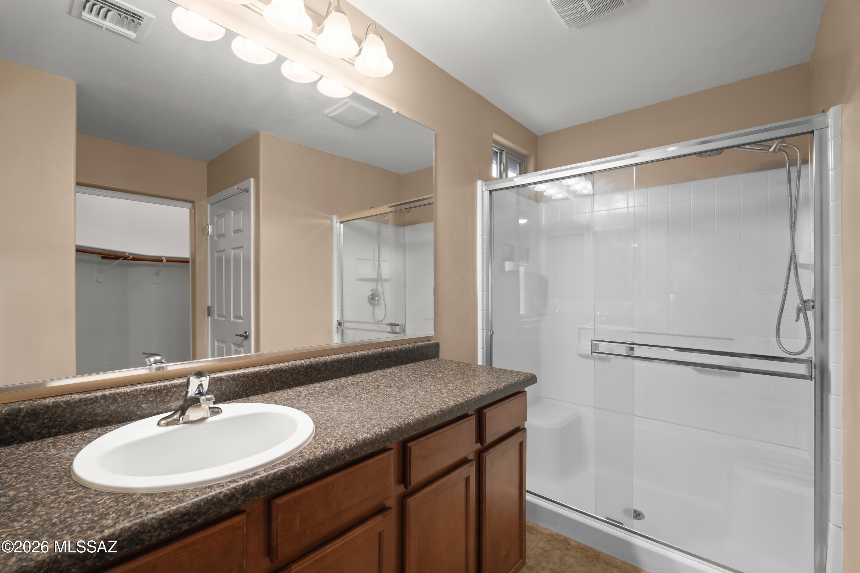 Colonia De Los Alamos - Desert Creek - Residential