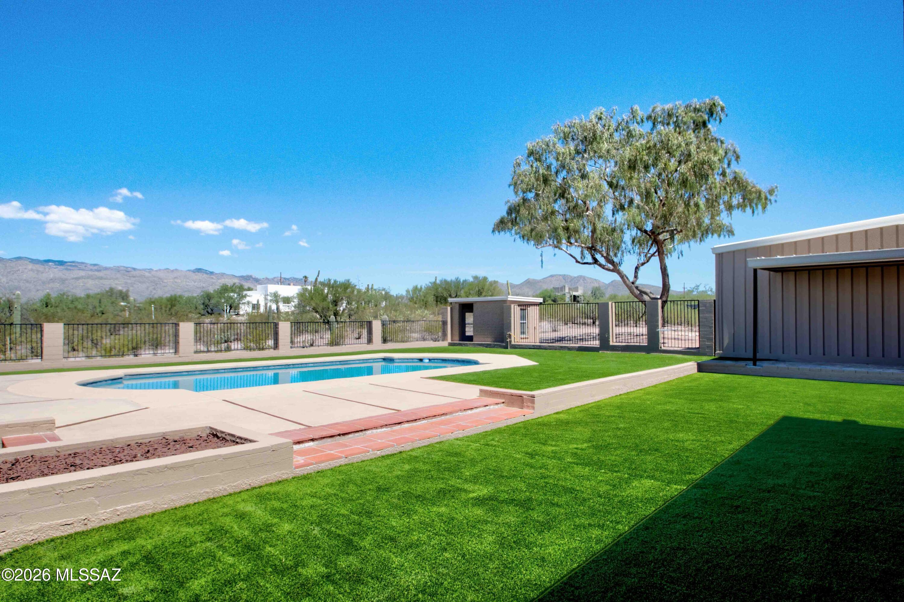 Unsubdivided - Residential