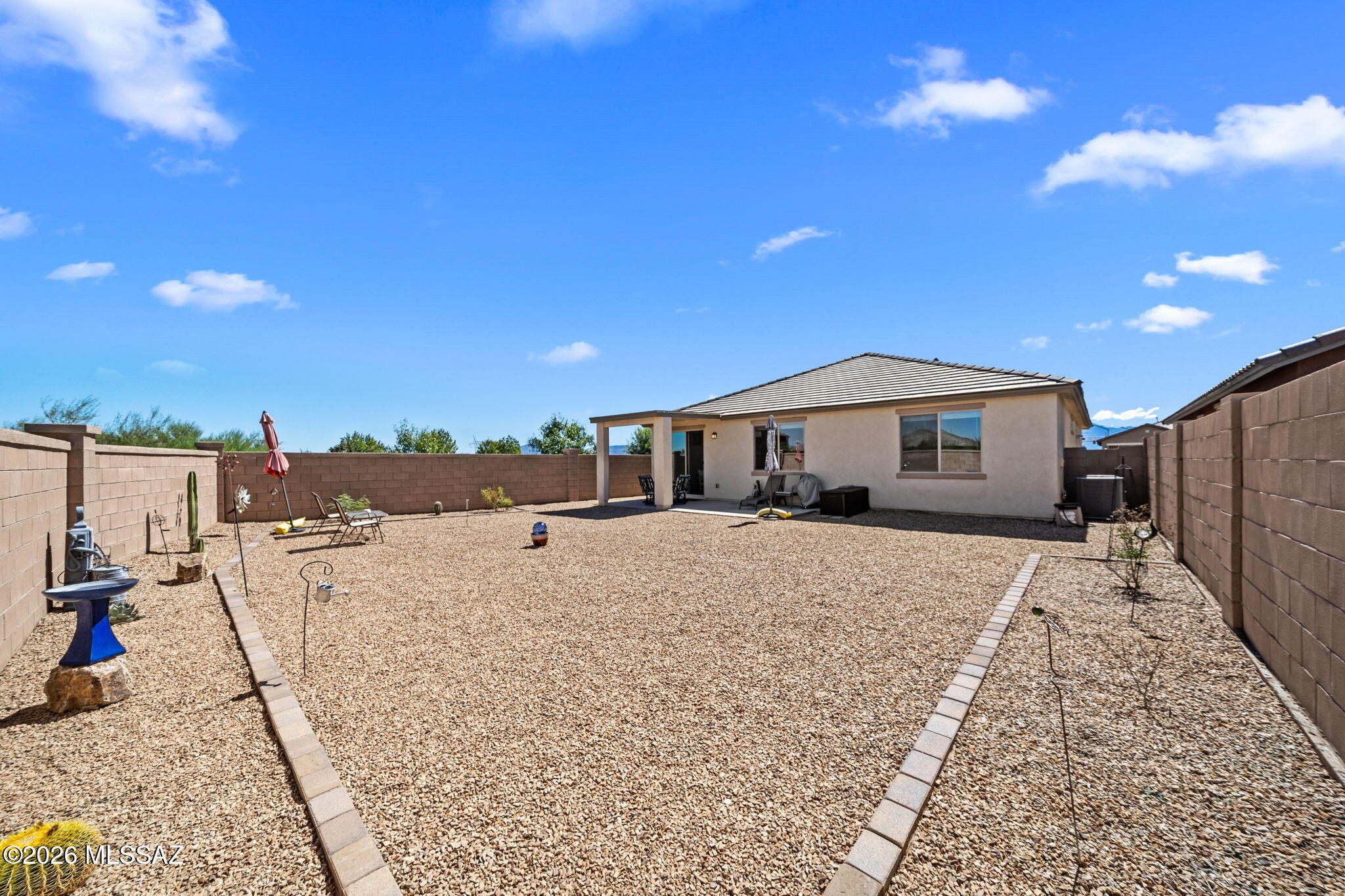 Entrada Del Pueblo - Residential