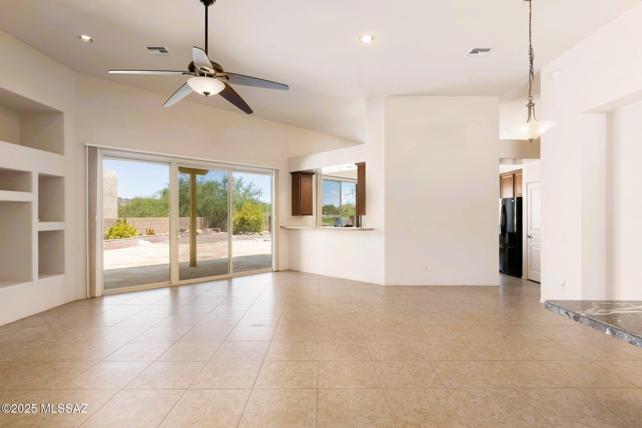 Rancho Del Lago (1-100) - Residential