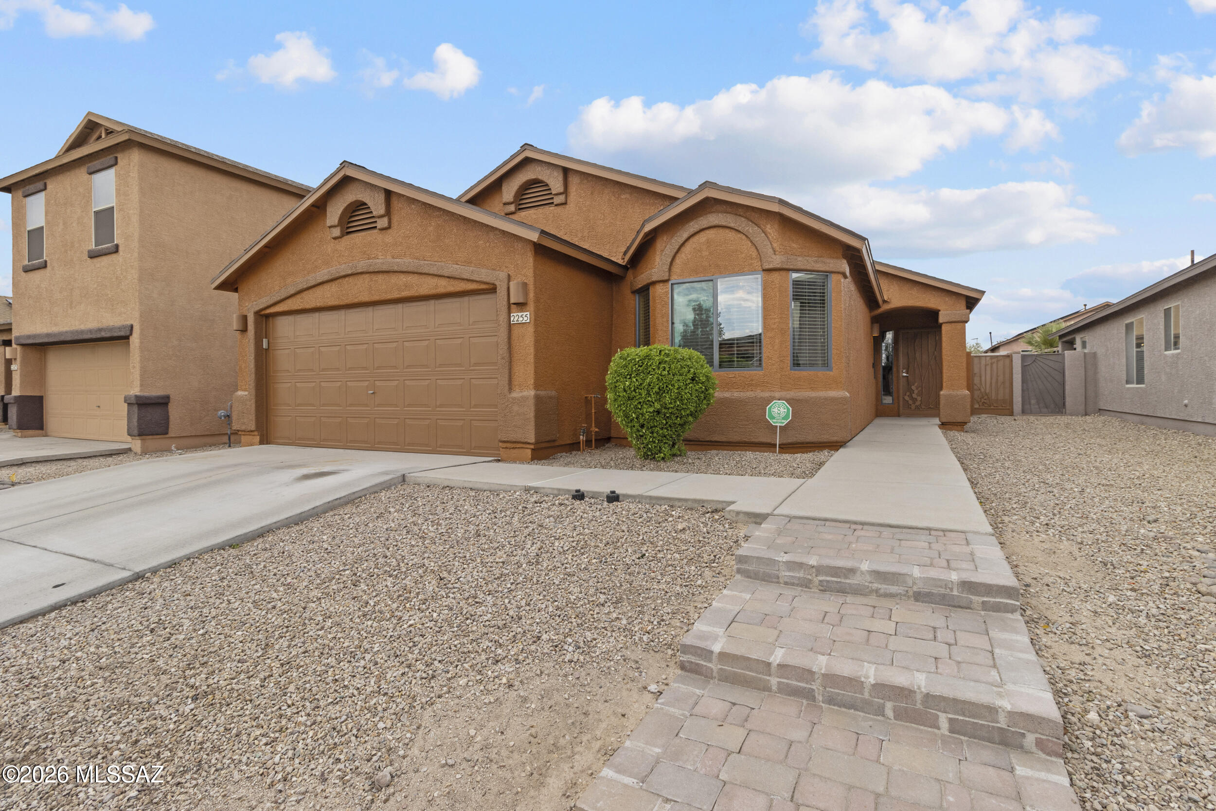 Tres Pueblos - Residential
