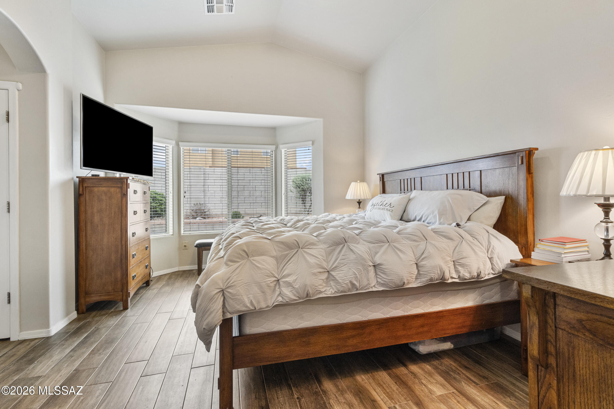 Tres Pueblos - Residential