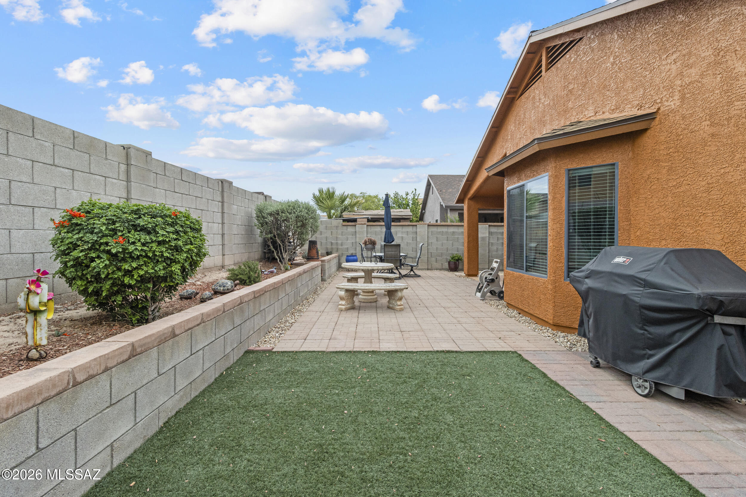 Tres Pueblos - Residential