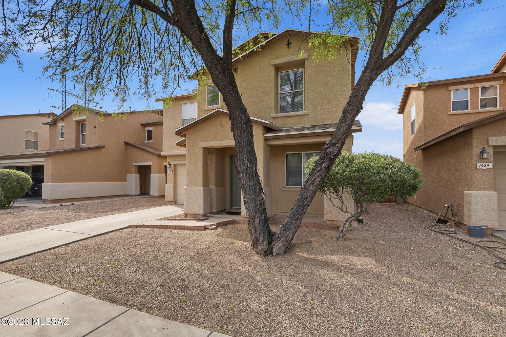 Arroyo Vista (1-166) - Residential