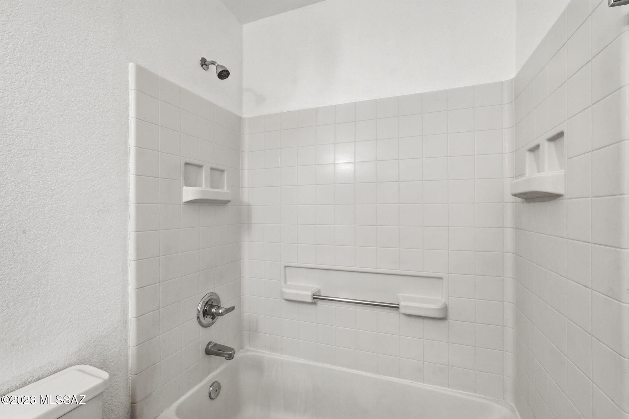 Arroyo Vista (1-166) - Residential