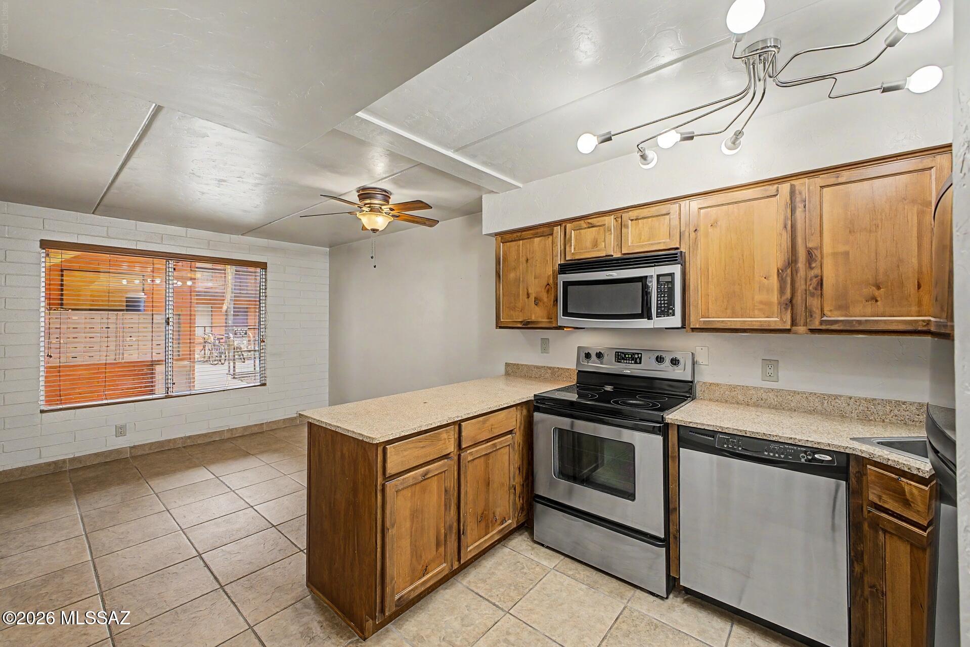 10th Street Condominiums - Residential Lease