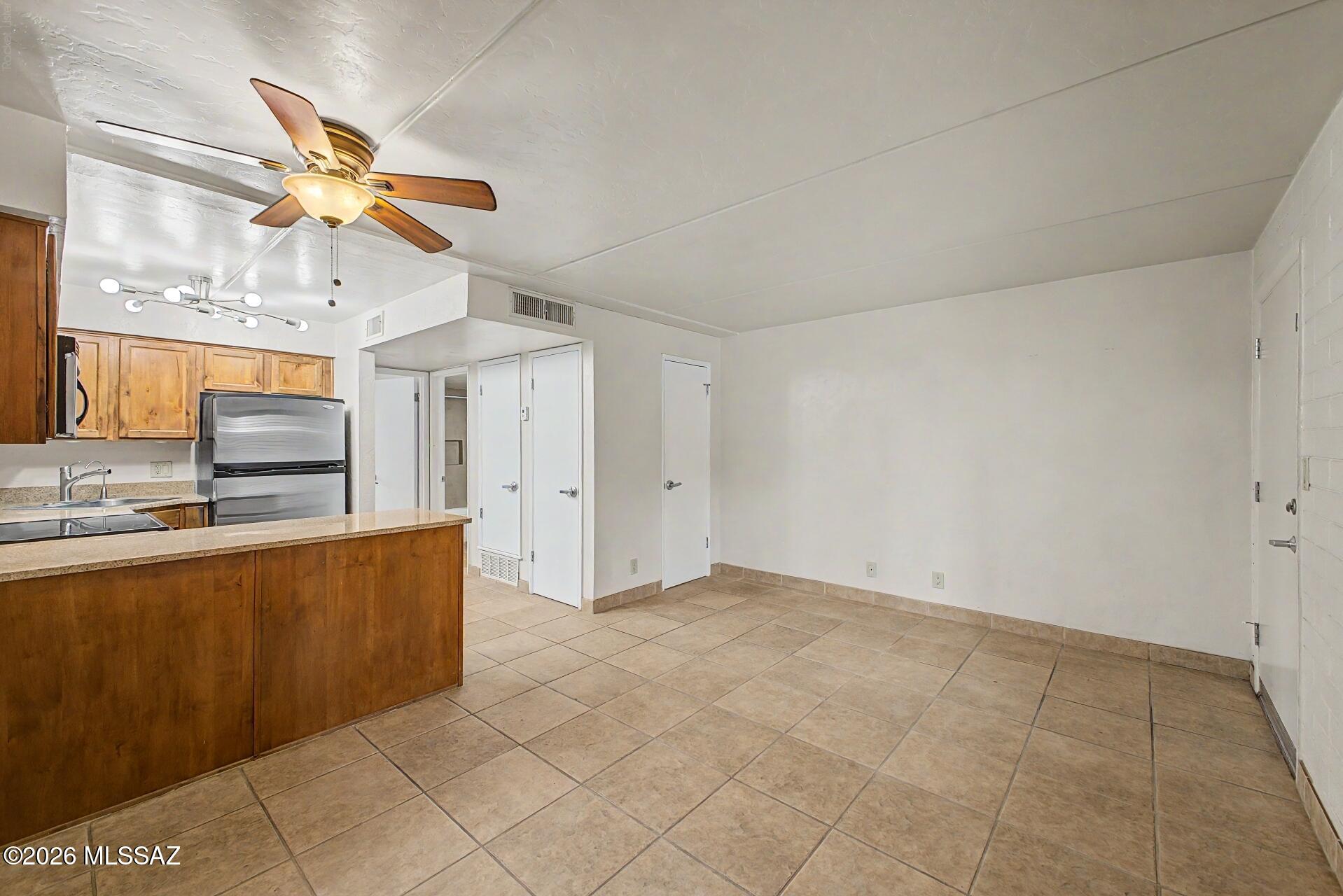 10th Street Condominiums - Residential Lease