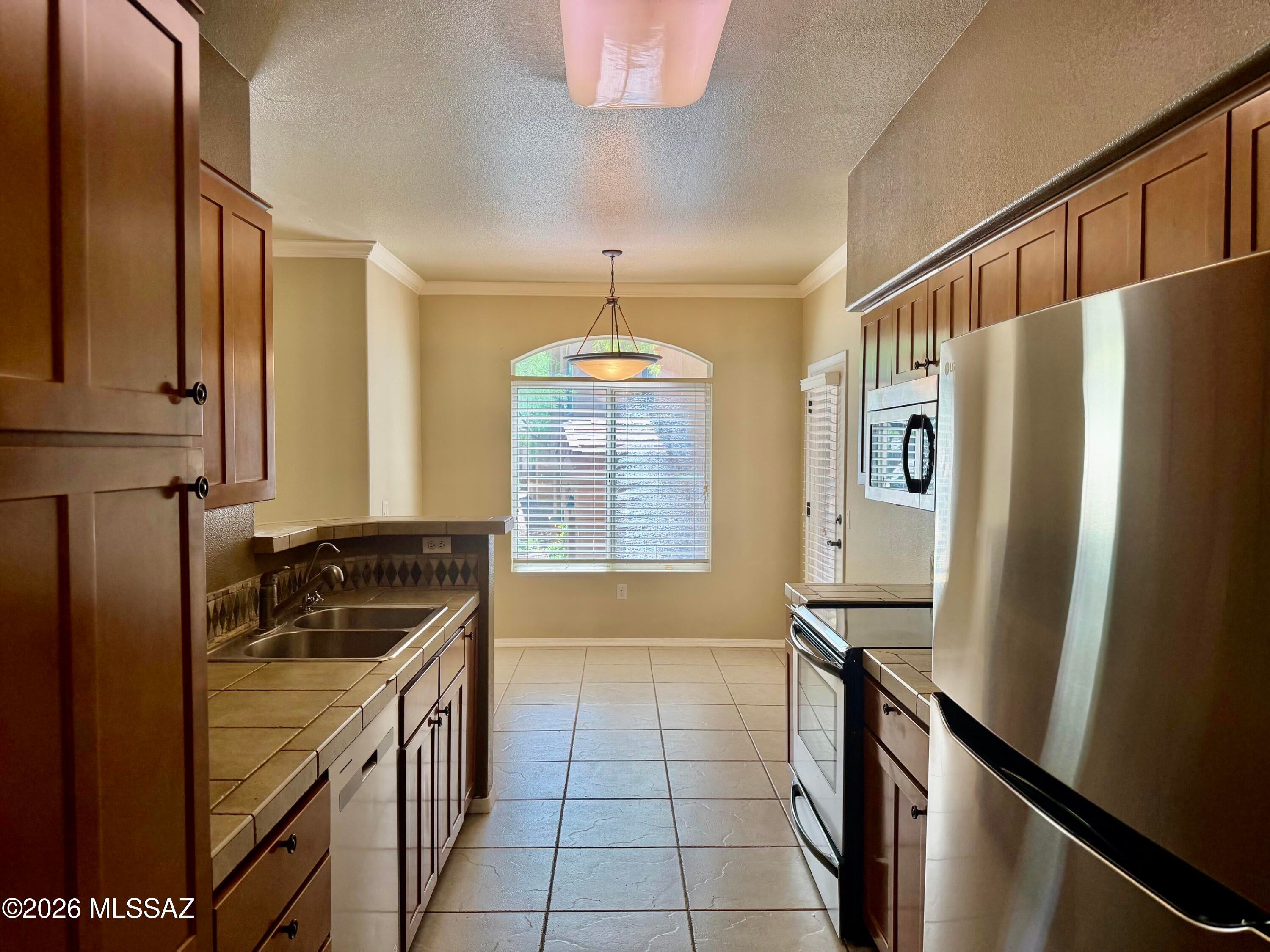 Pinnacle Canyon Condominium - Residential Lease