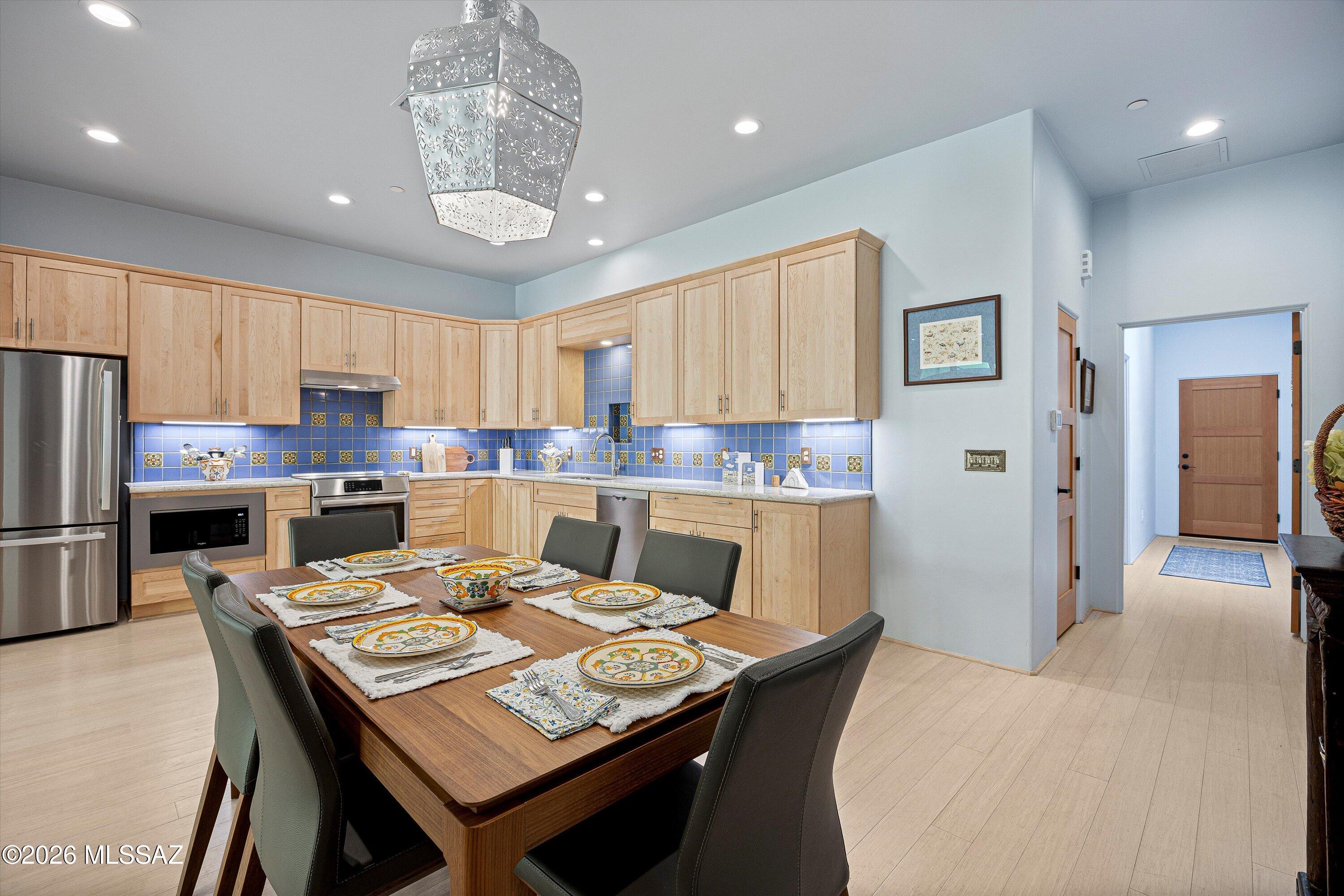Mercado District of Menlo Park Blks A-D (1-100) - Residential