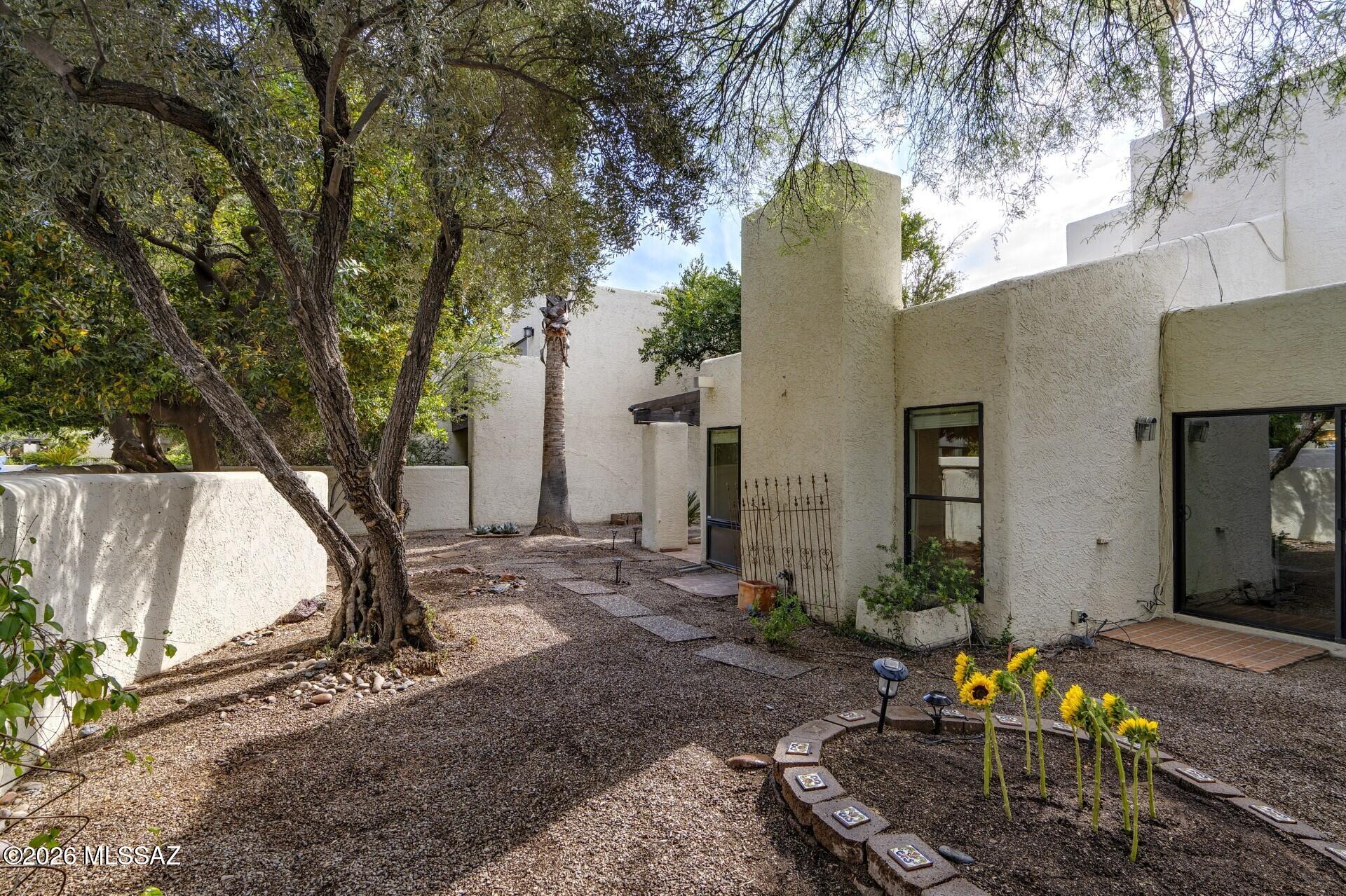 Villa Del Rio (1-148) - Residential