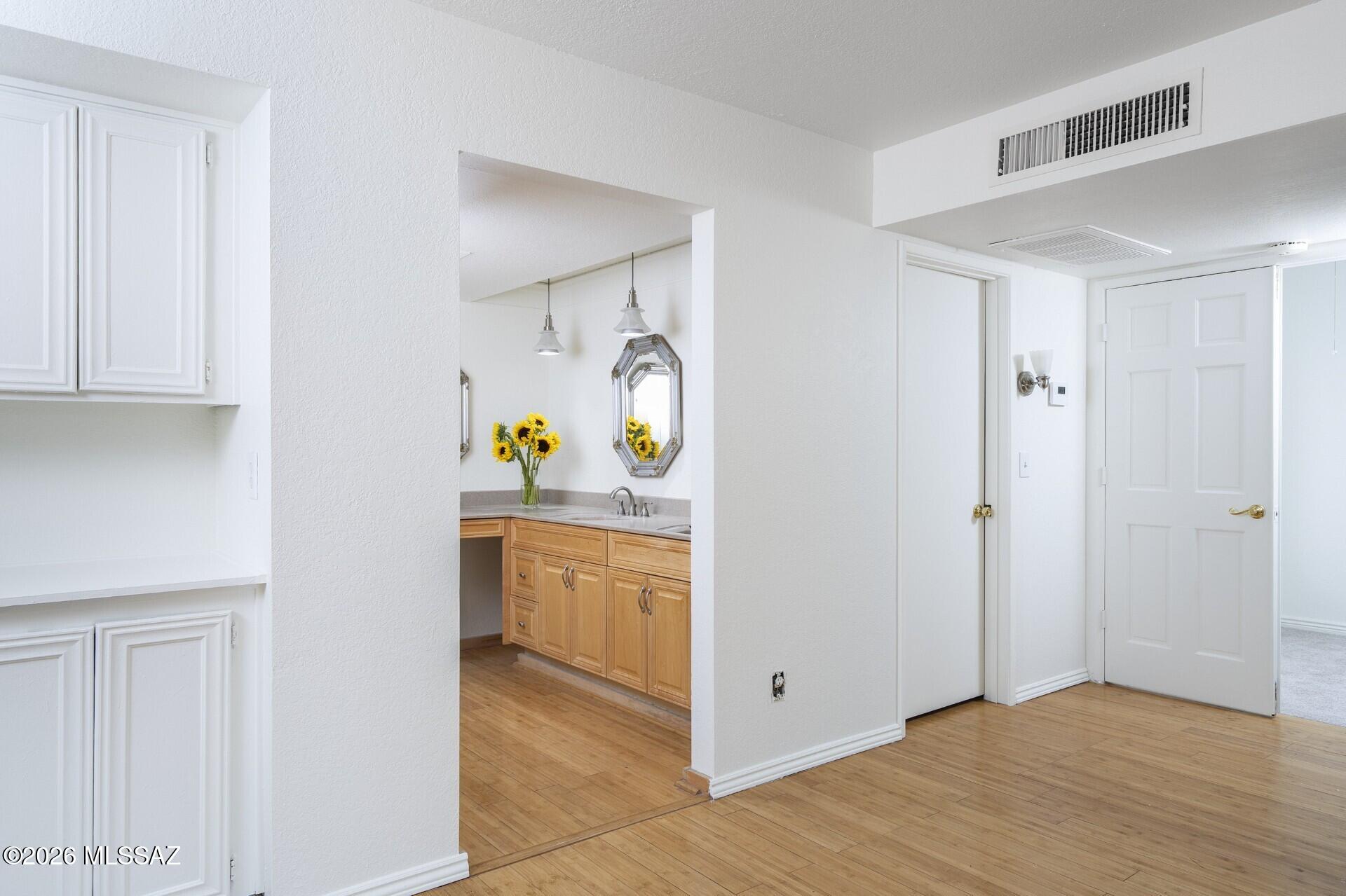 Villa Del Rio (1-148) - Residential