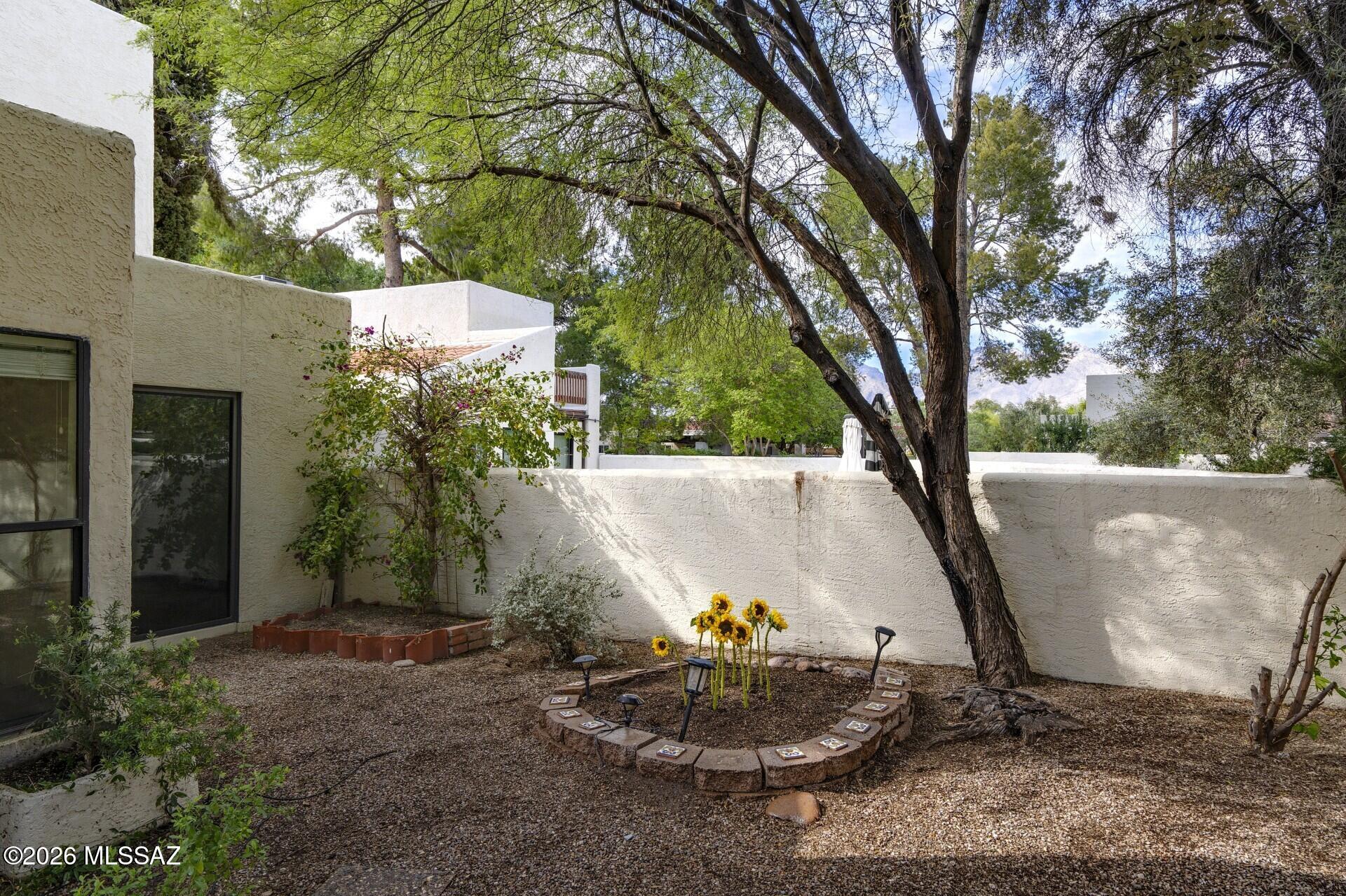 Villa Del Rio (1-148) - Residential