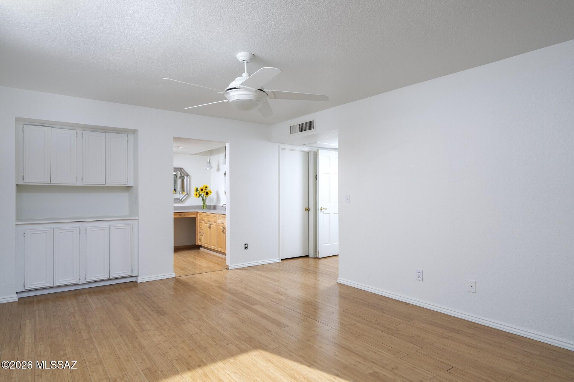 Villa Del Rio (1-148) - Residential